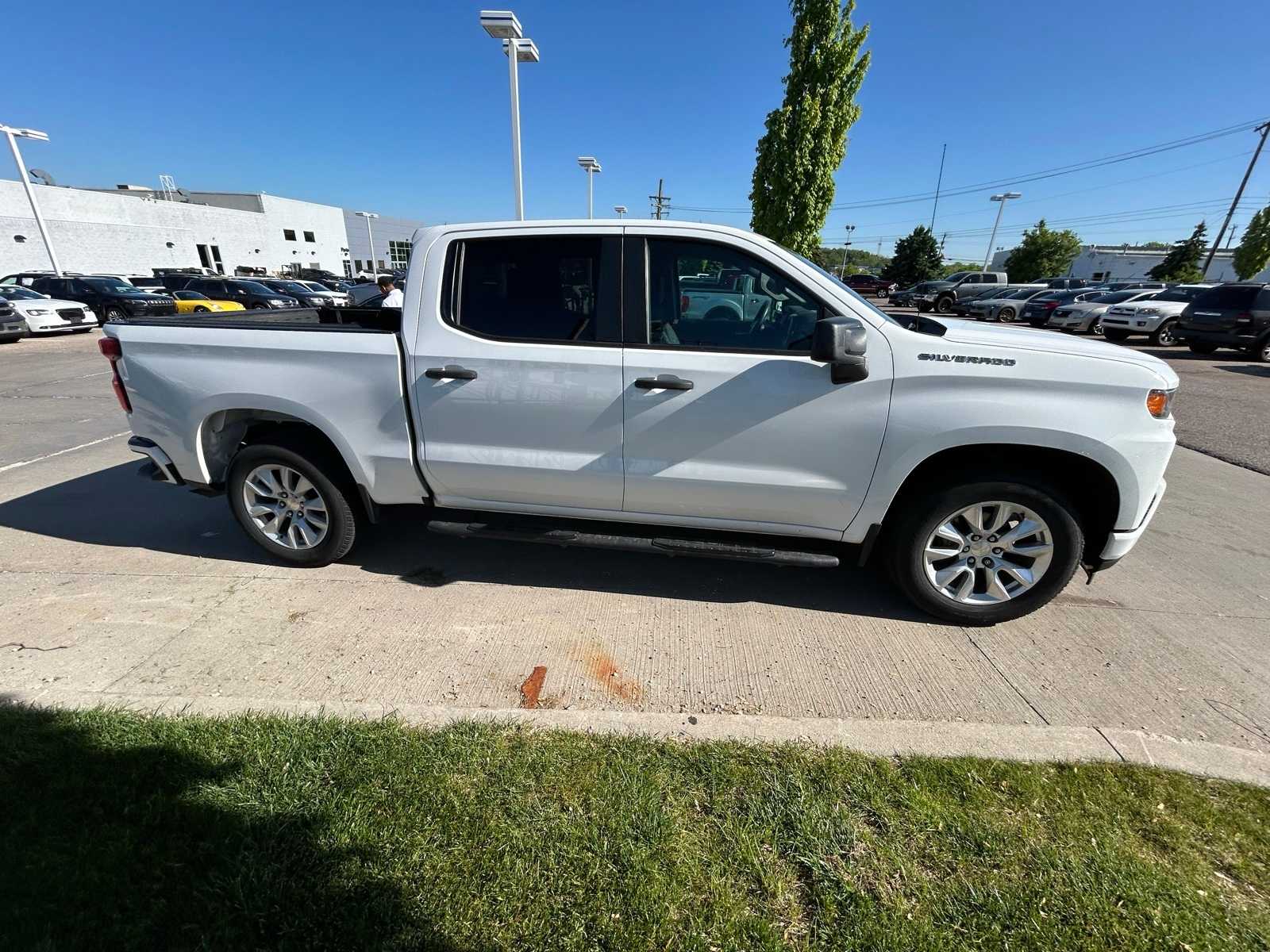 Thumbnail: 2020 Chevrolet Silverado 1500 - 16