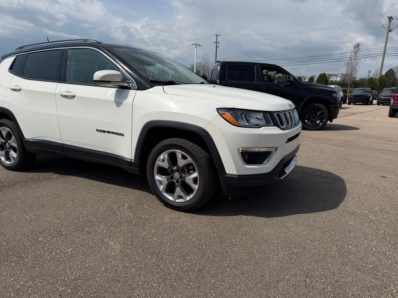 Thumbnail: 2019 Jeep Compass - 12