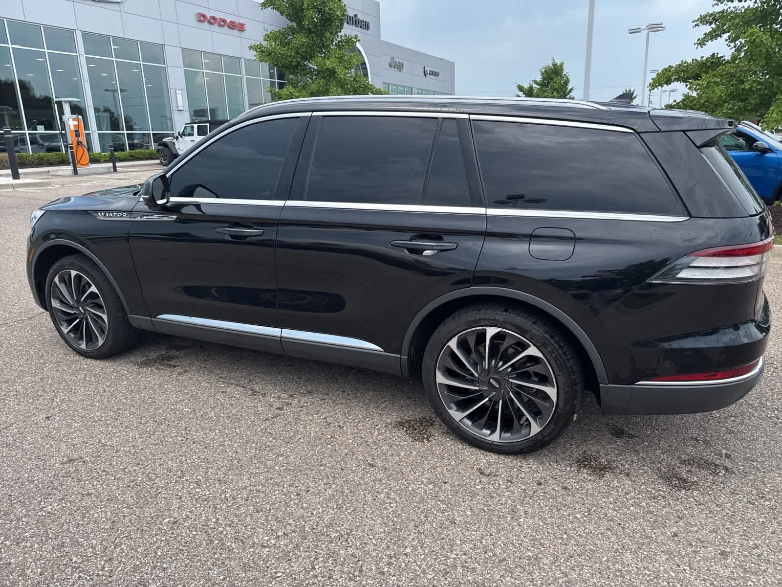 Thumbnail: 2020 Lincoln Aviator - 22