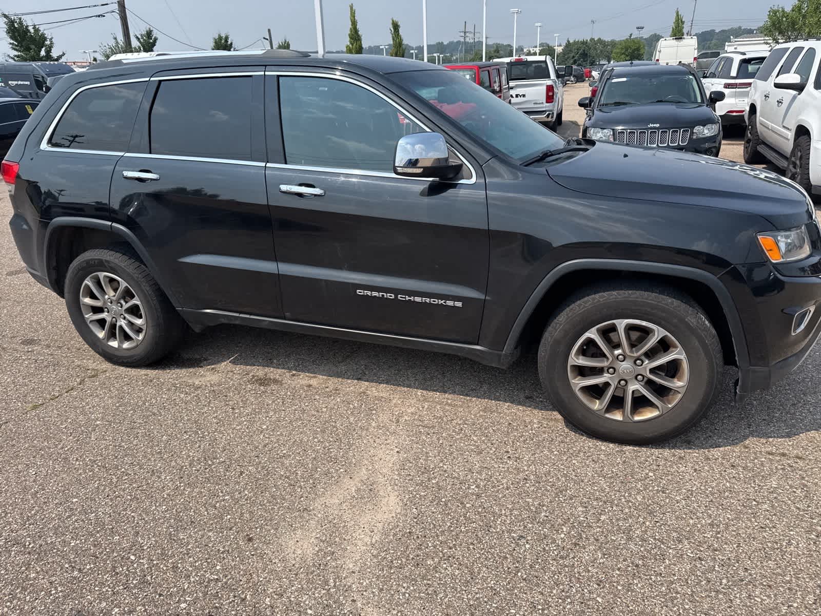 Thumbnail: 2015 Jeep Grand Cherokee - 10