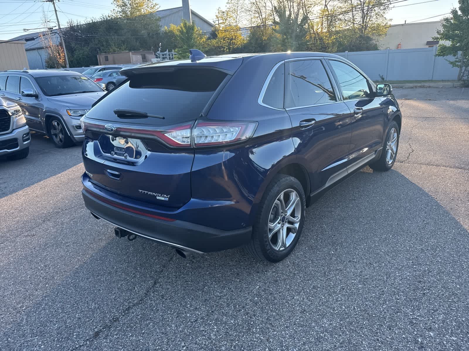 Thumbnail: 2016 Ford Edge - 13