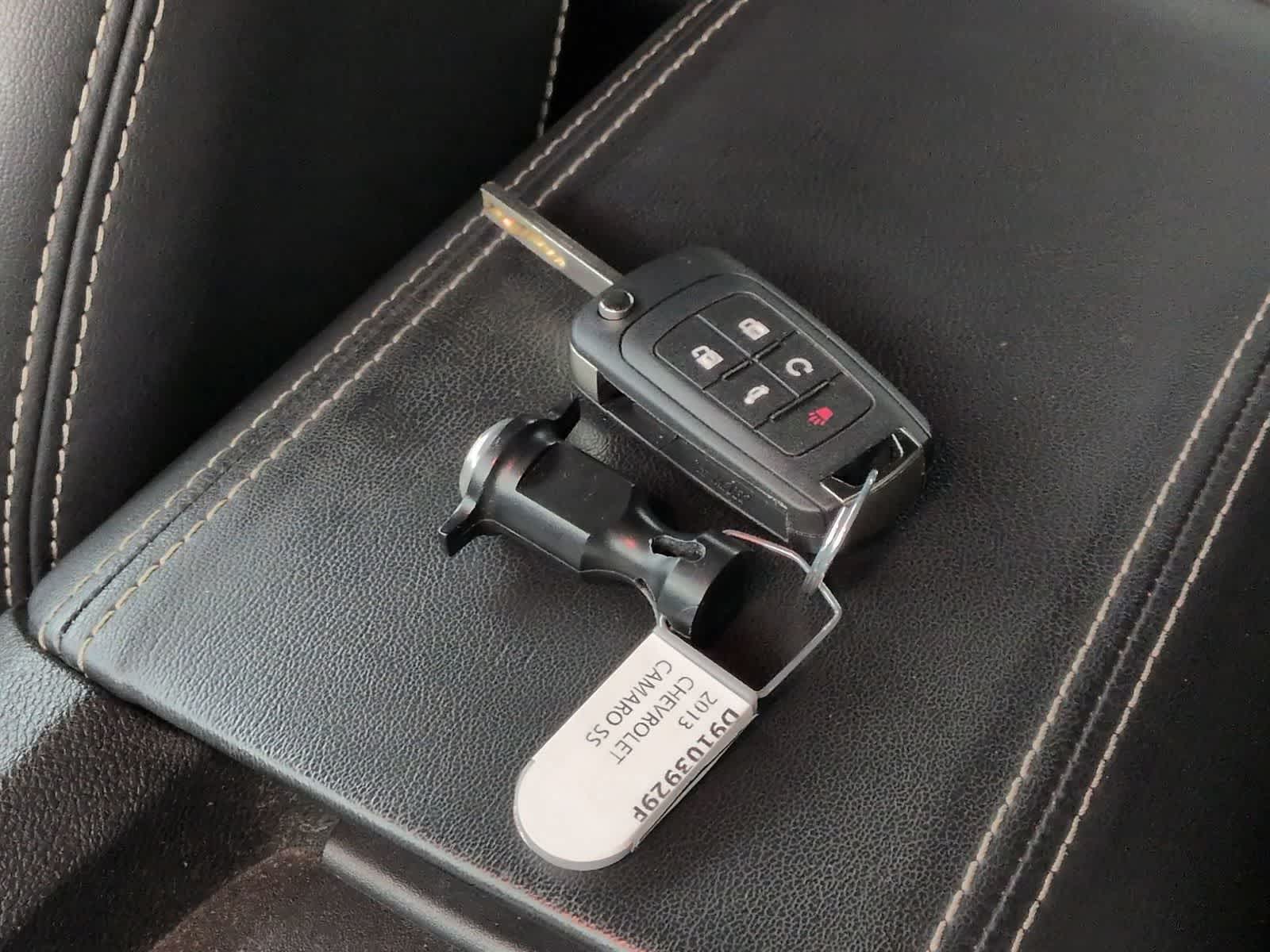 Thumbnail: 2013 Chevrolet Camaro - 32