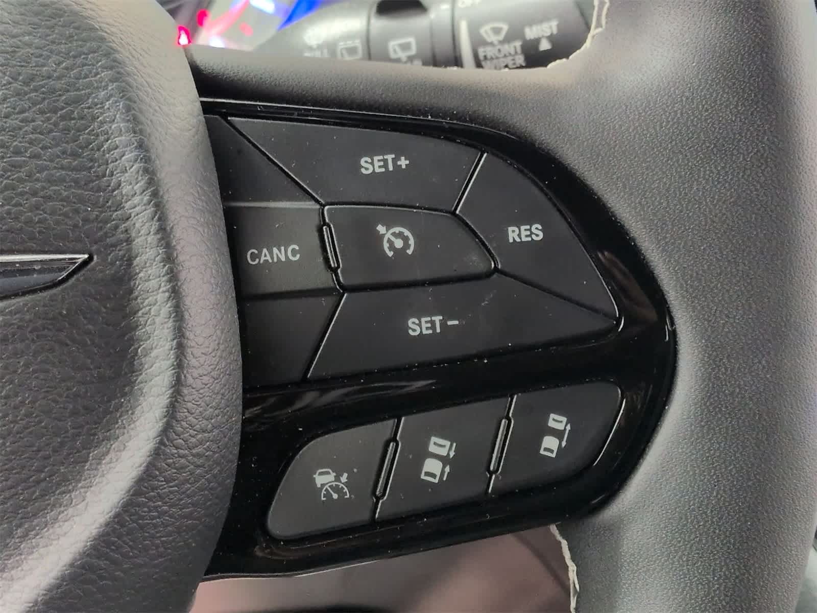 Thumbnail: 2022 Chrysler Pacifica - 27