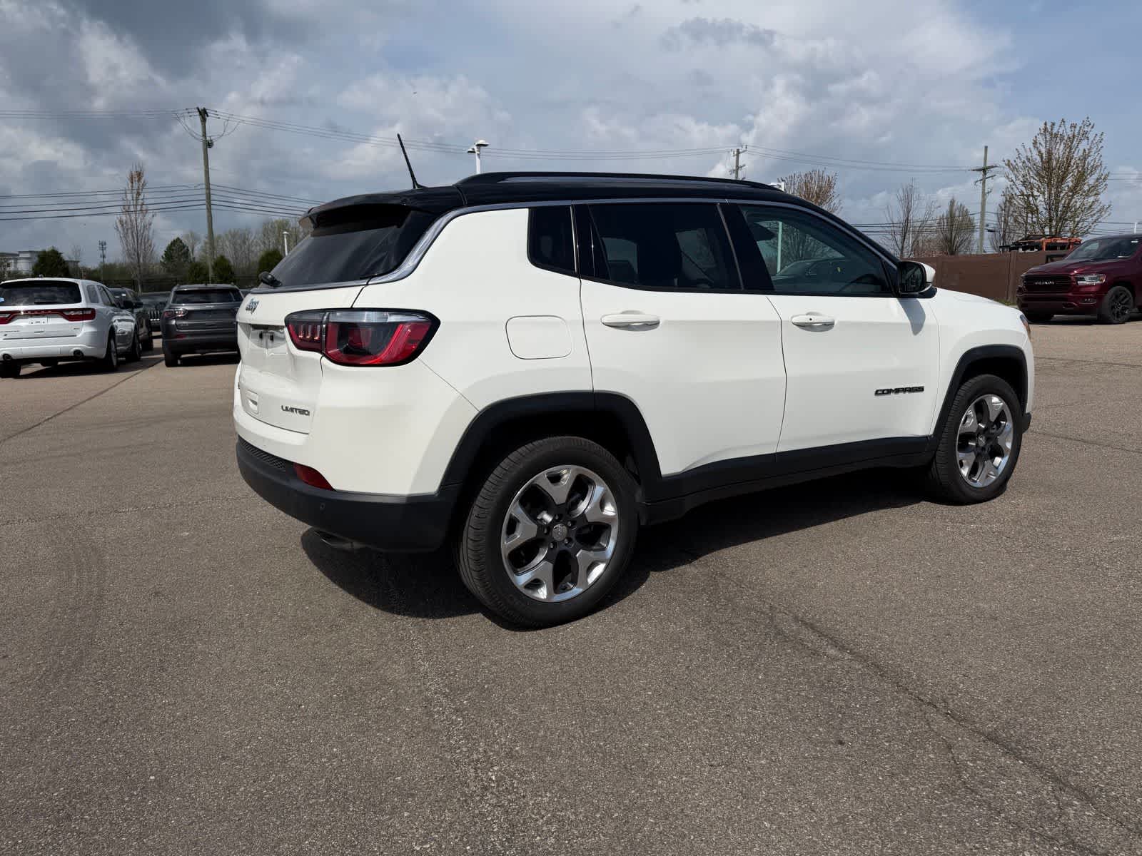 Thumbnail: 2019 Jeep Compass - 17