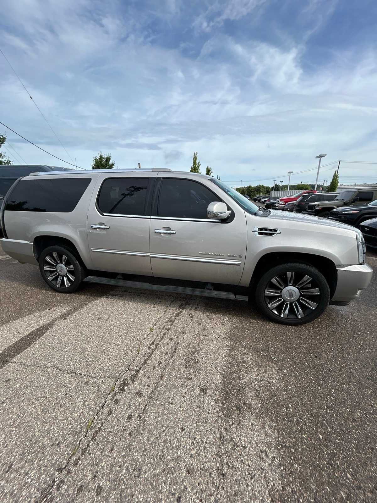 Thumbnail: 2008 Cadillac Escalade - 12