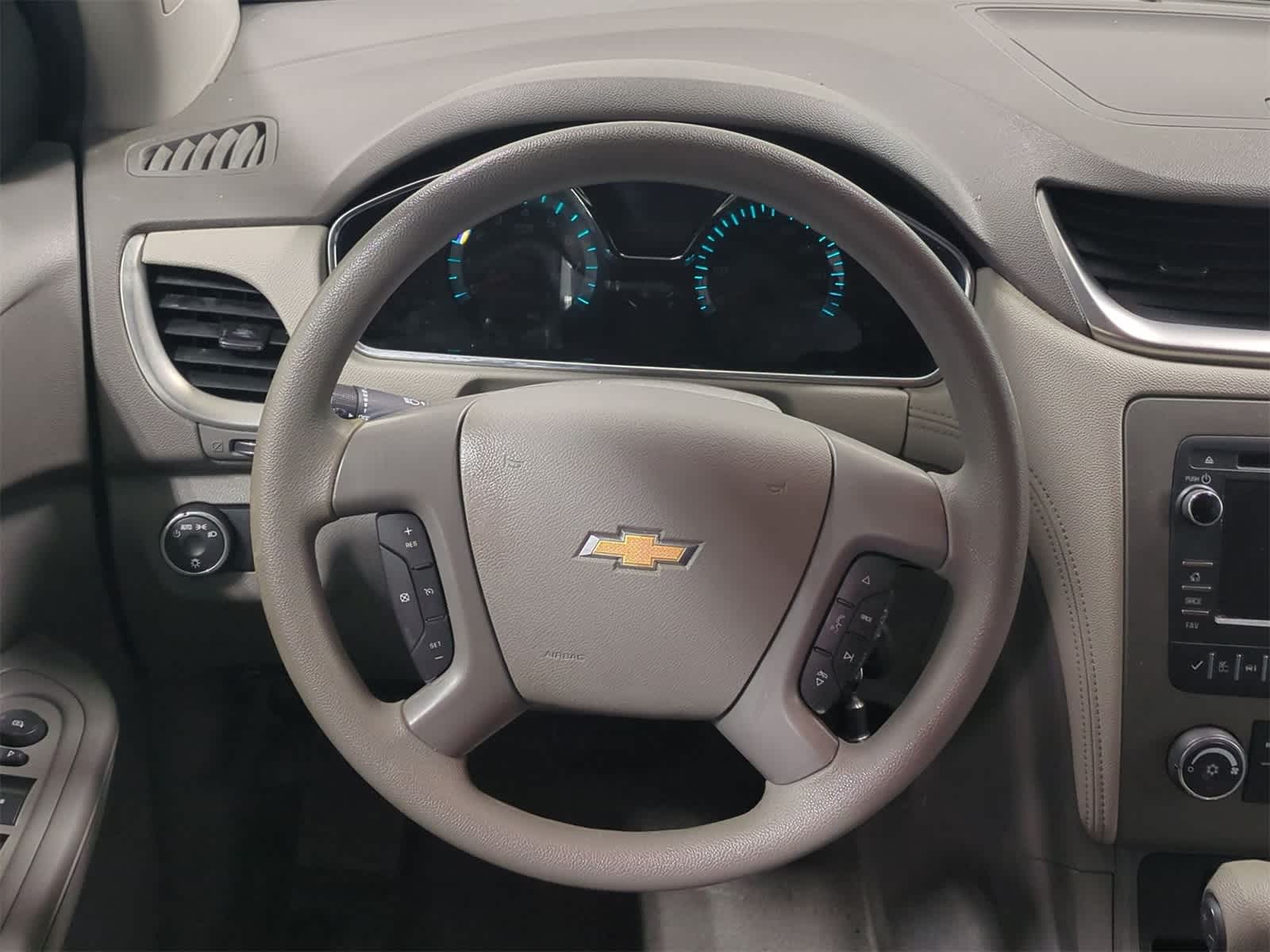 Thumbnail: 2014 Chevrolet Traverse - 22
