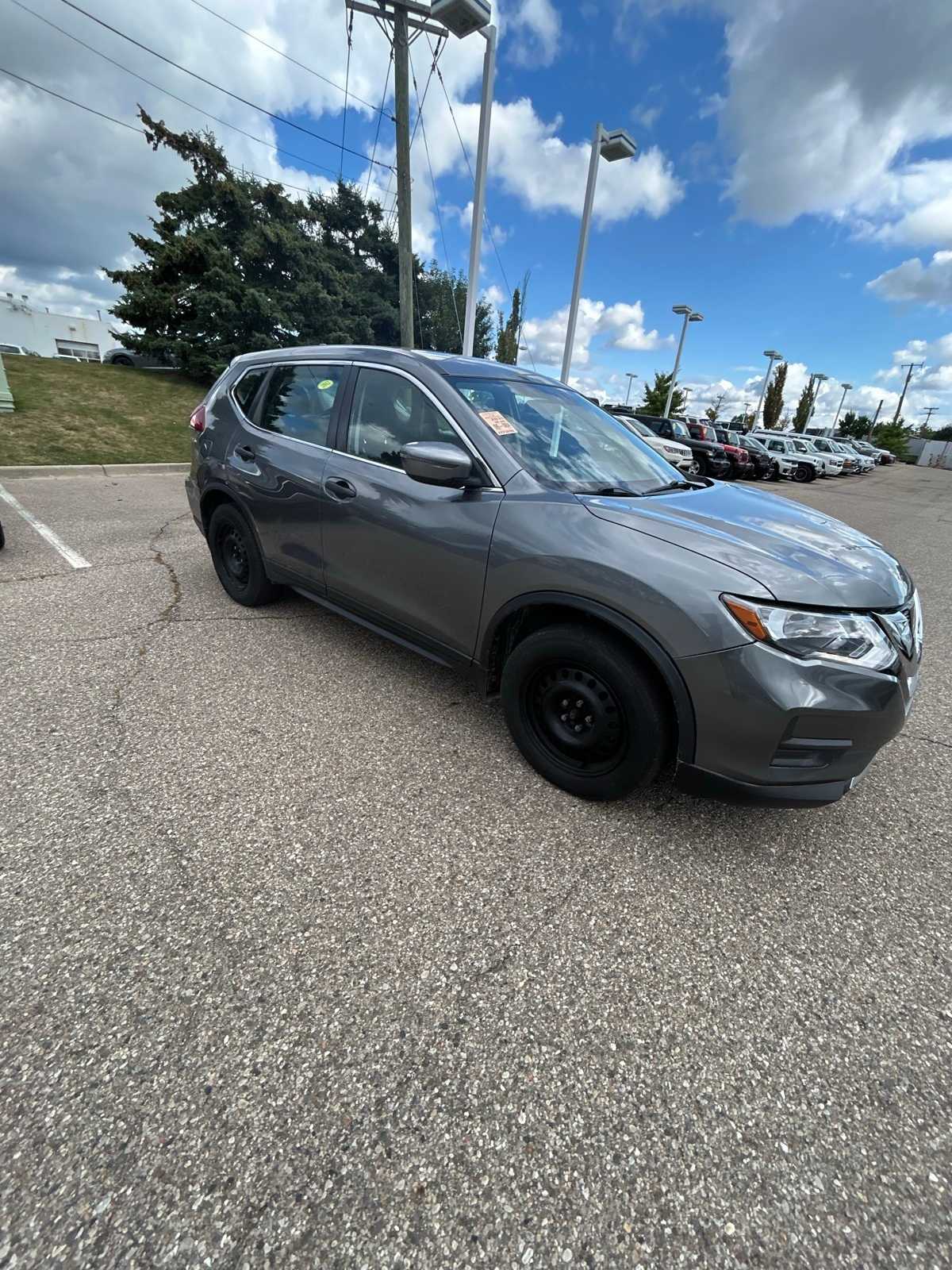 Thumbnail: 2019 Nissan Rogue - 9