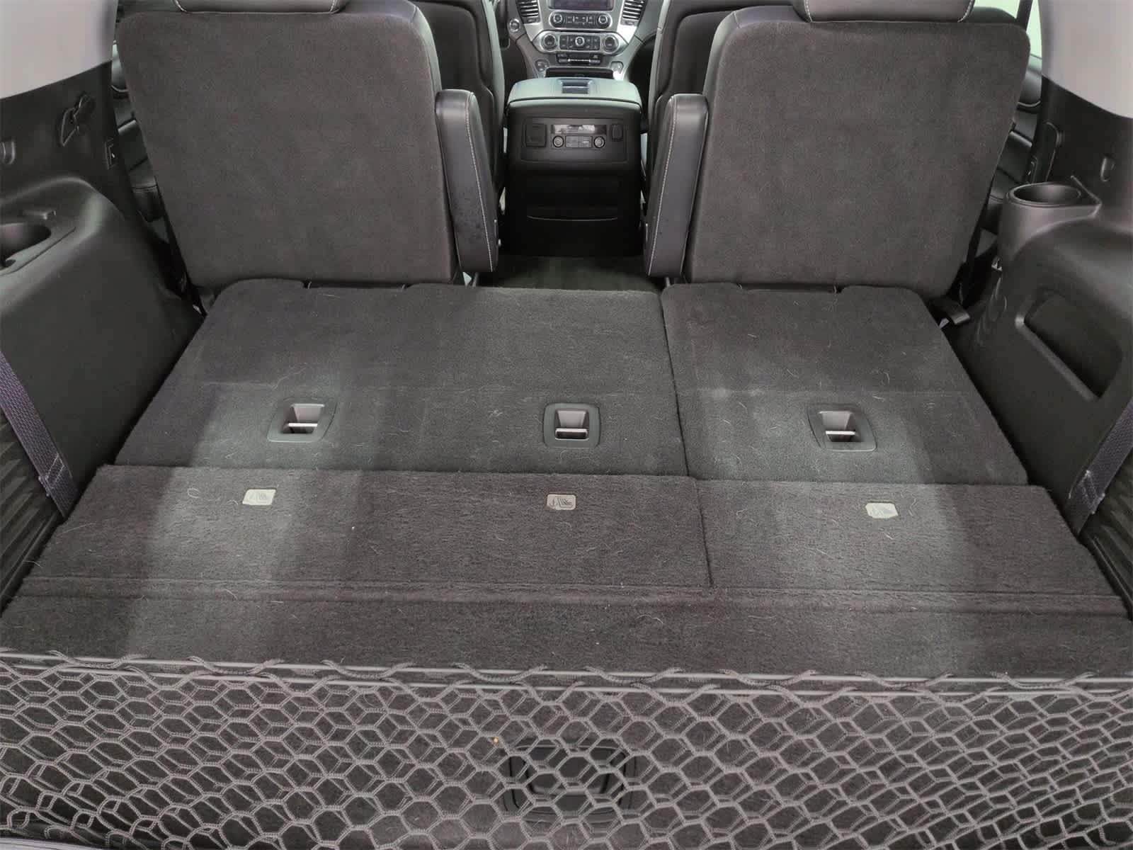 Thumbnail: 2016 Chevrolet Tahoe - 35