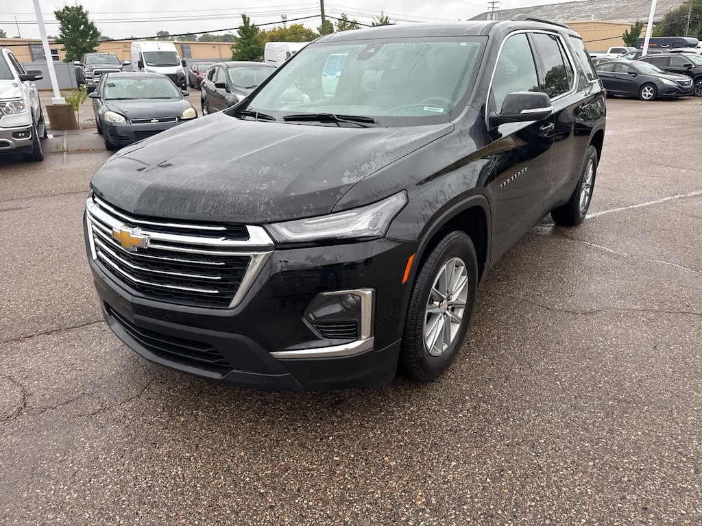 Certified 2023 Chevrolet Traverse LT Cloth SUV
