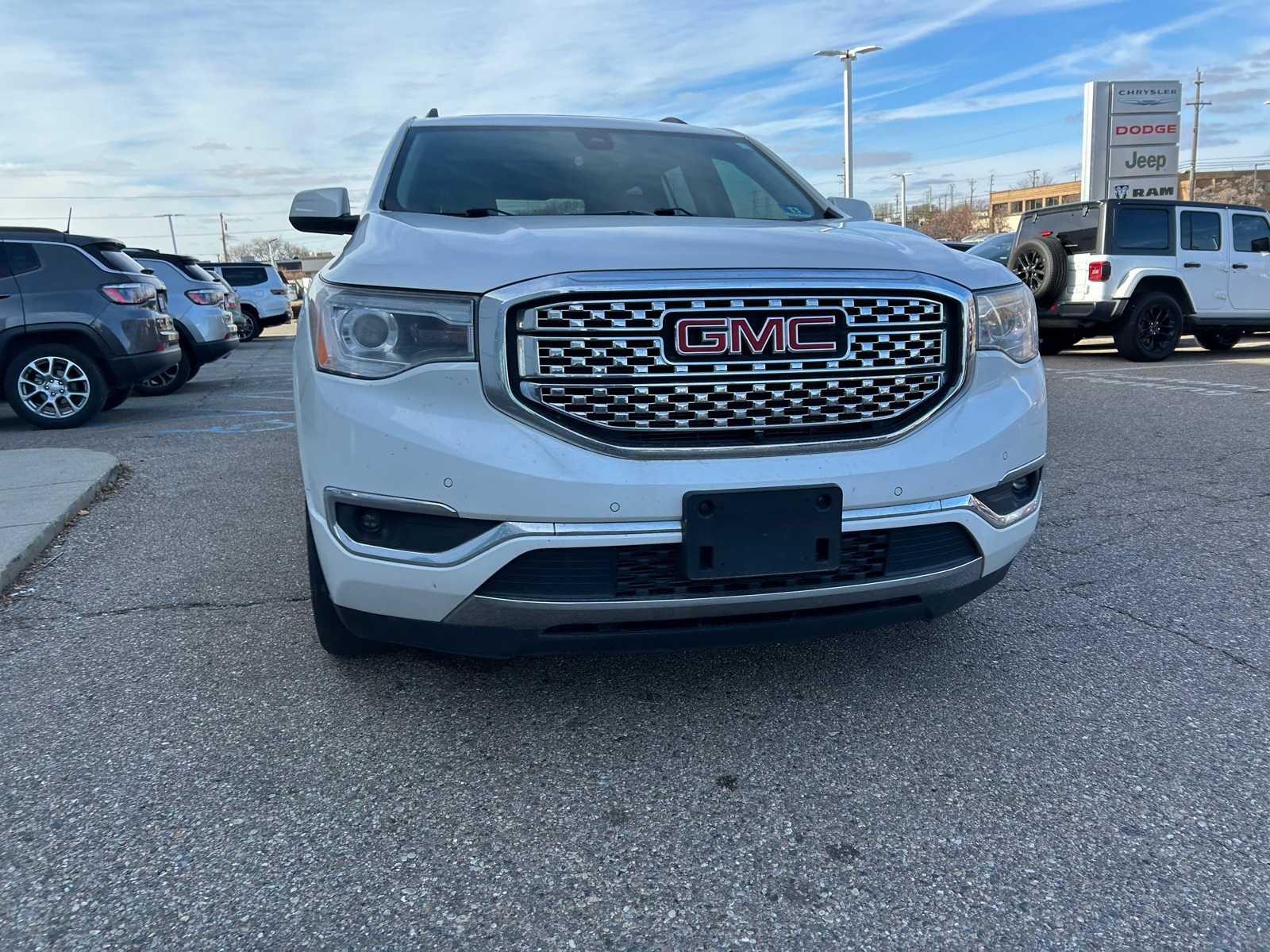 Thumbnail: 2019 GMC Acadia - 8