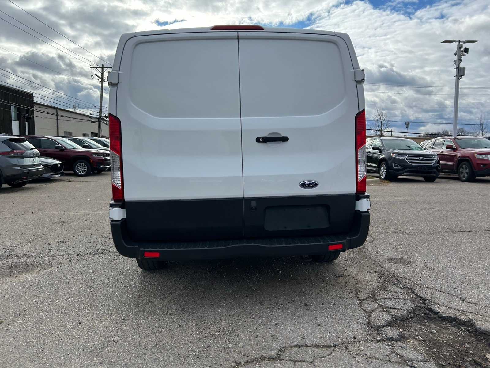 Thumbnail: 2019 Ford Transit Series - 20