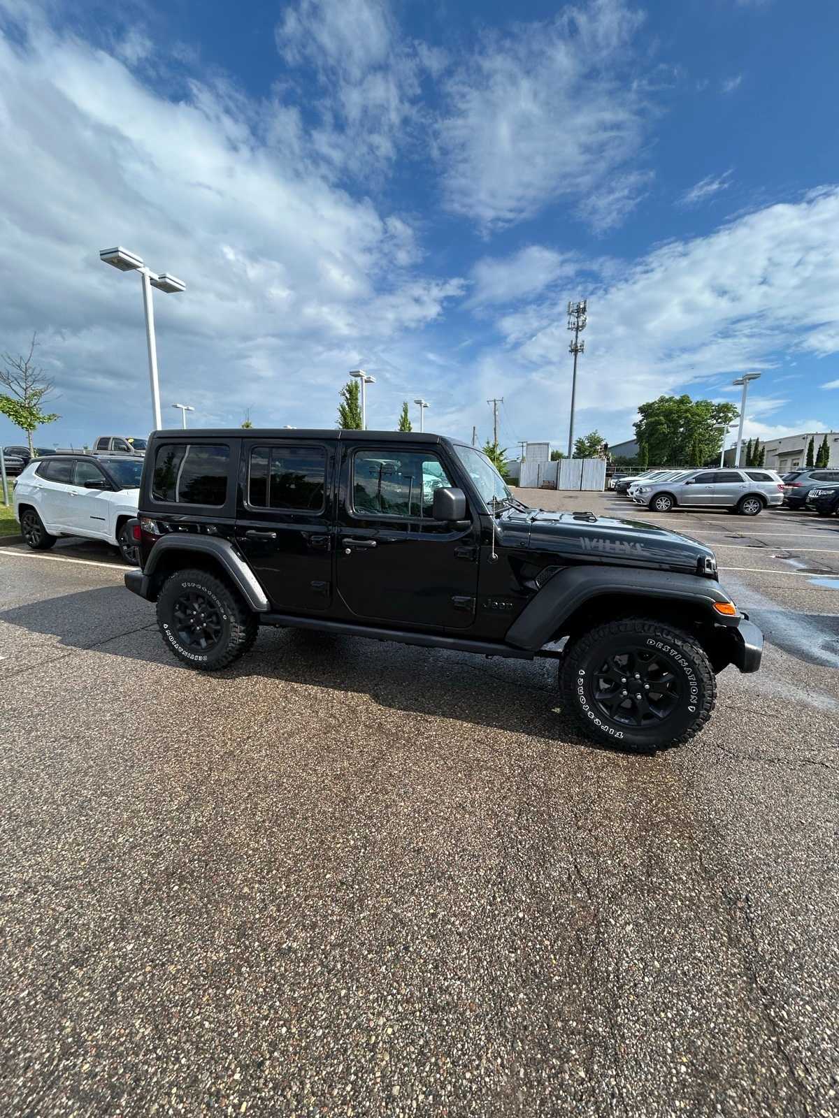 Thumbnail: 2021 Jeep Wrangler - 11