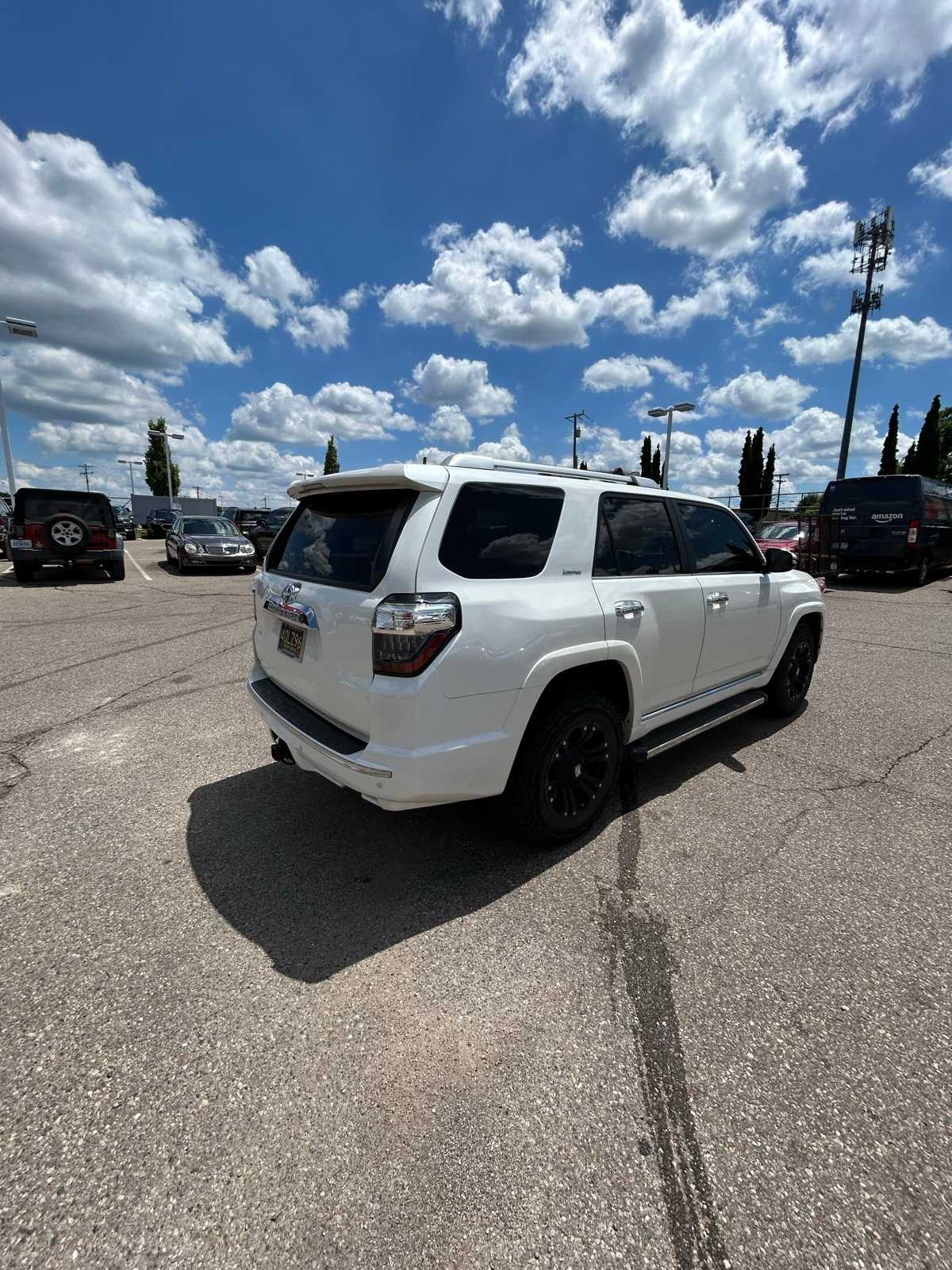 Thumbnail: 2014 Toyota 4Runner - 15