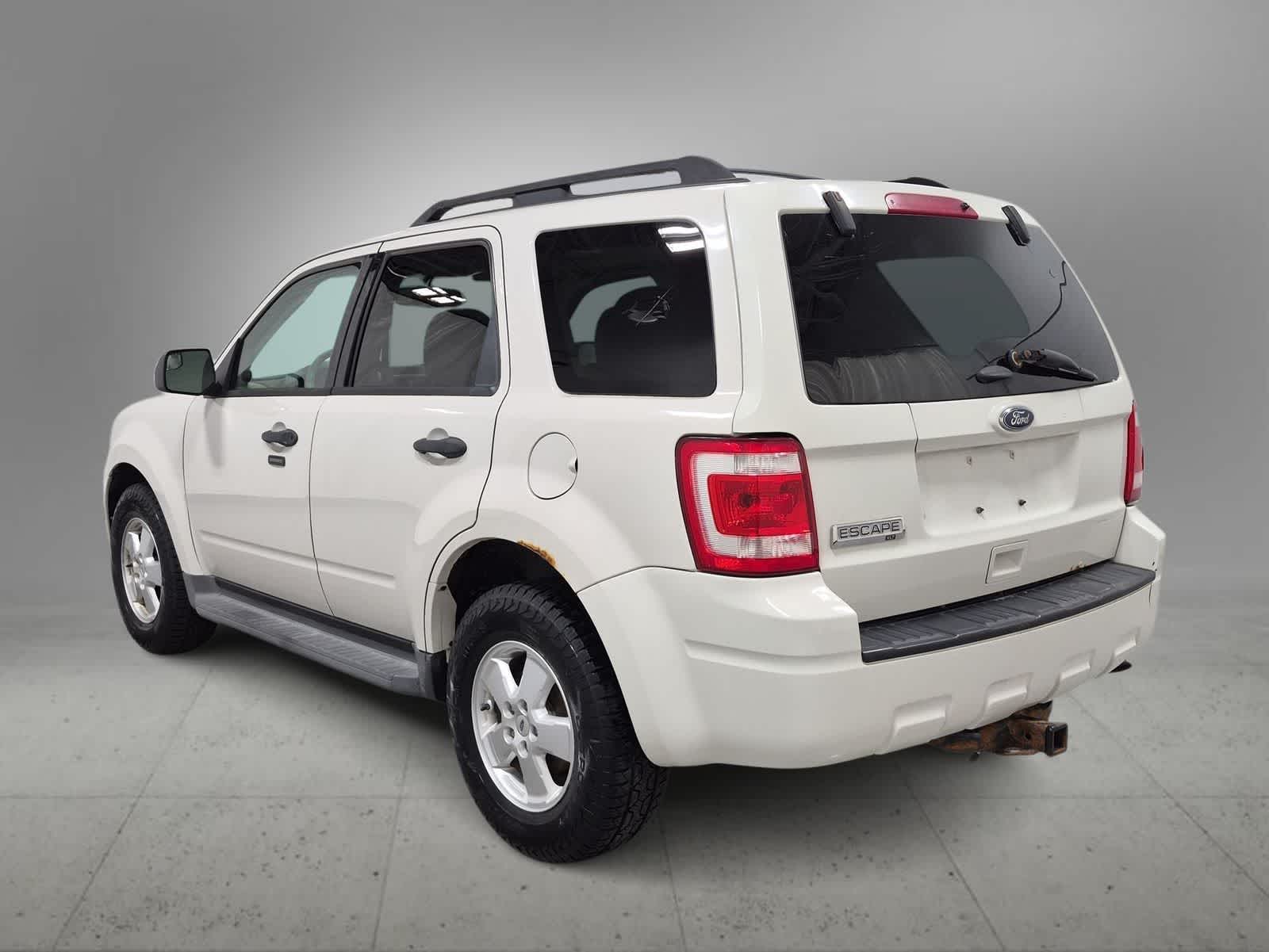 Thumbnail: 2011 Ford Escape - 5