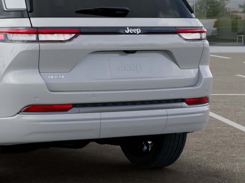 Thumbnail: 2026 Jeep Grand Cherokee - 13