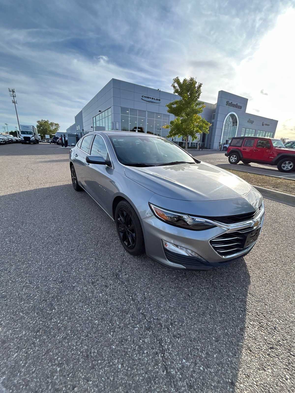 Thumbnail: 2023 Chevrolet Malibu - 8