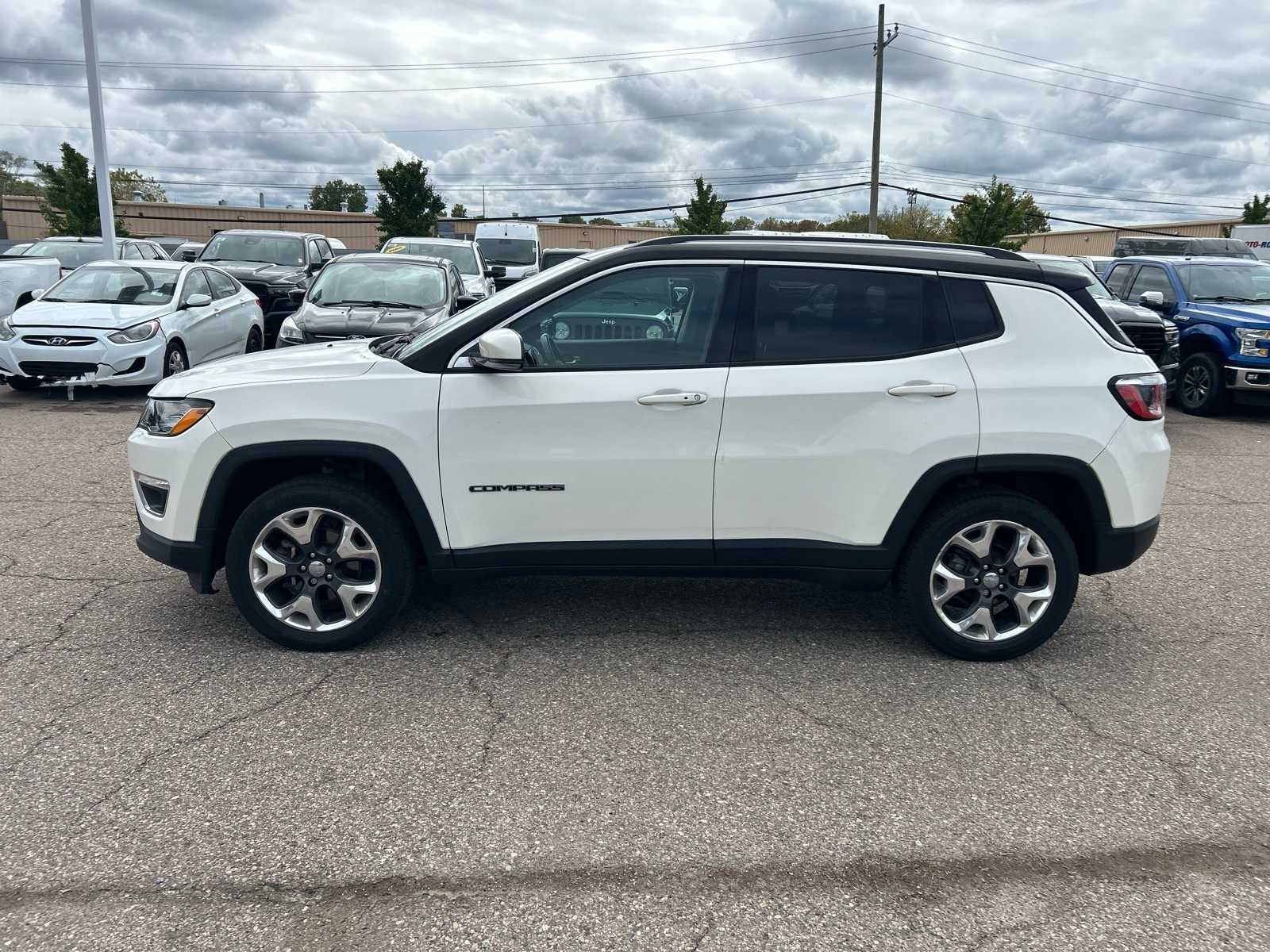 Thumbnail: 2019 Jeep Compass - 25