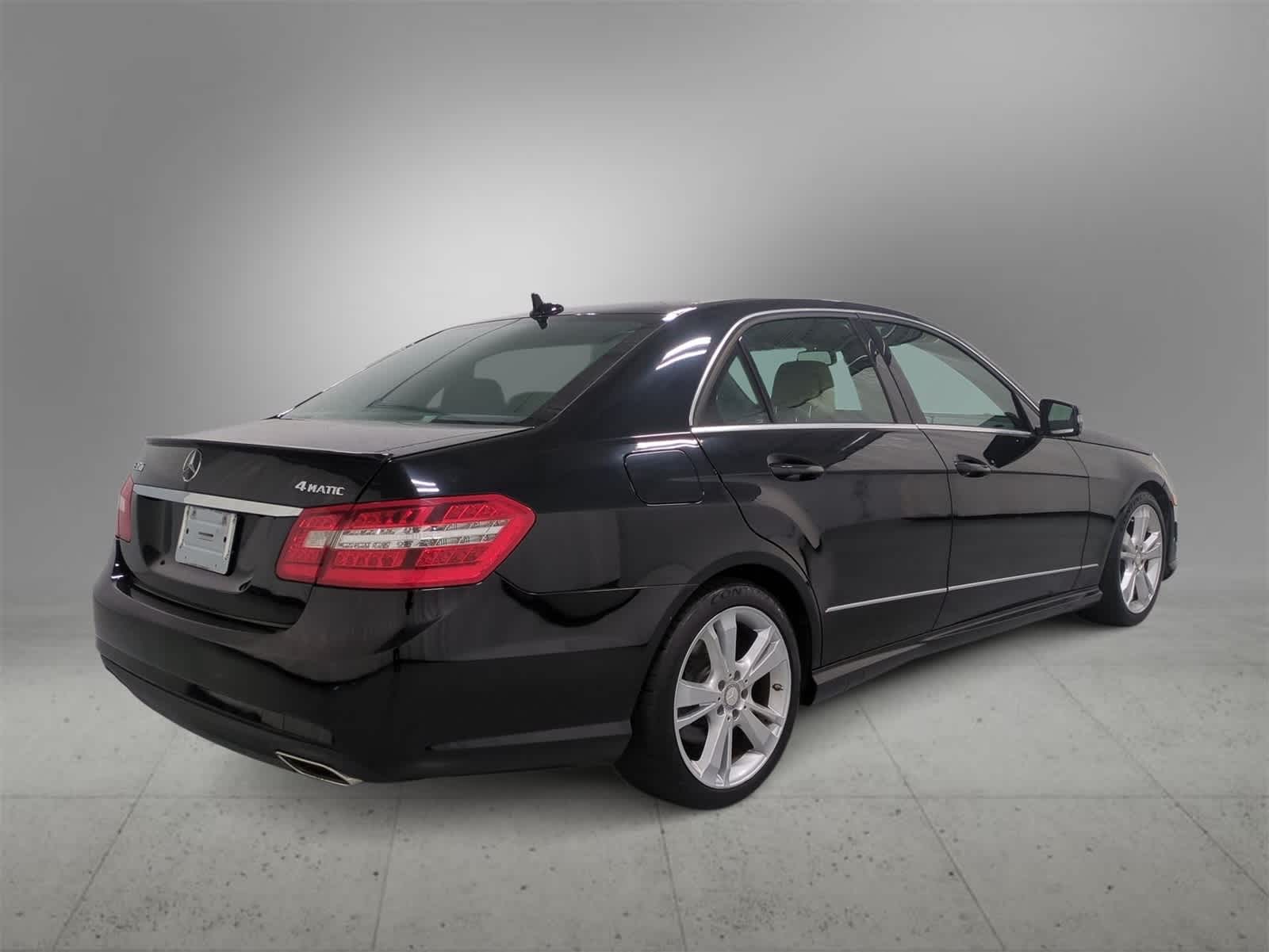 Thumbnail: 2013 Mercedes-Benz E-Class - 7