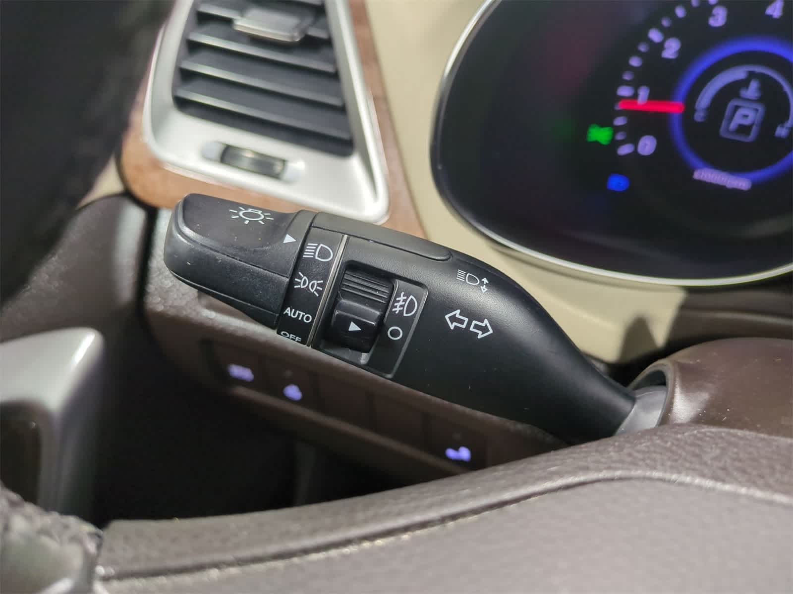 Thumbnail: 2014 Hyundai Santa Fe - 29