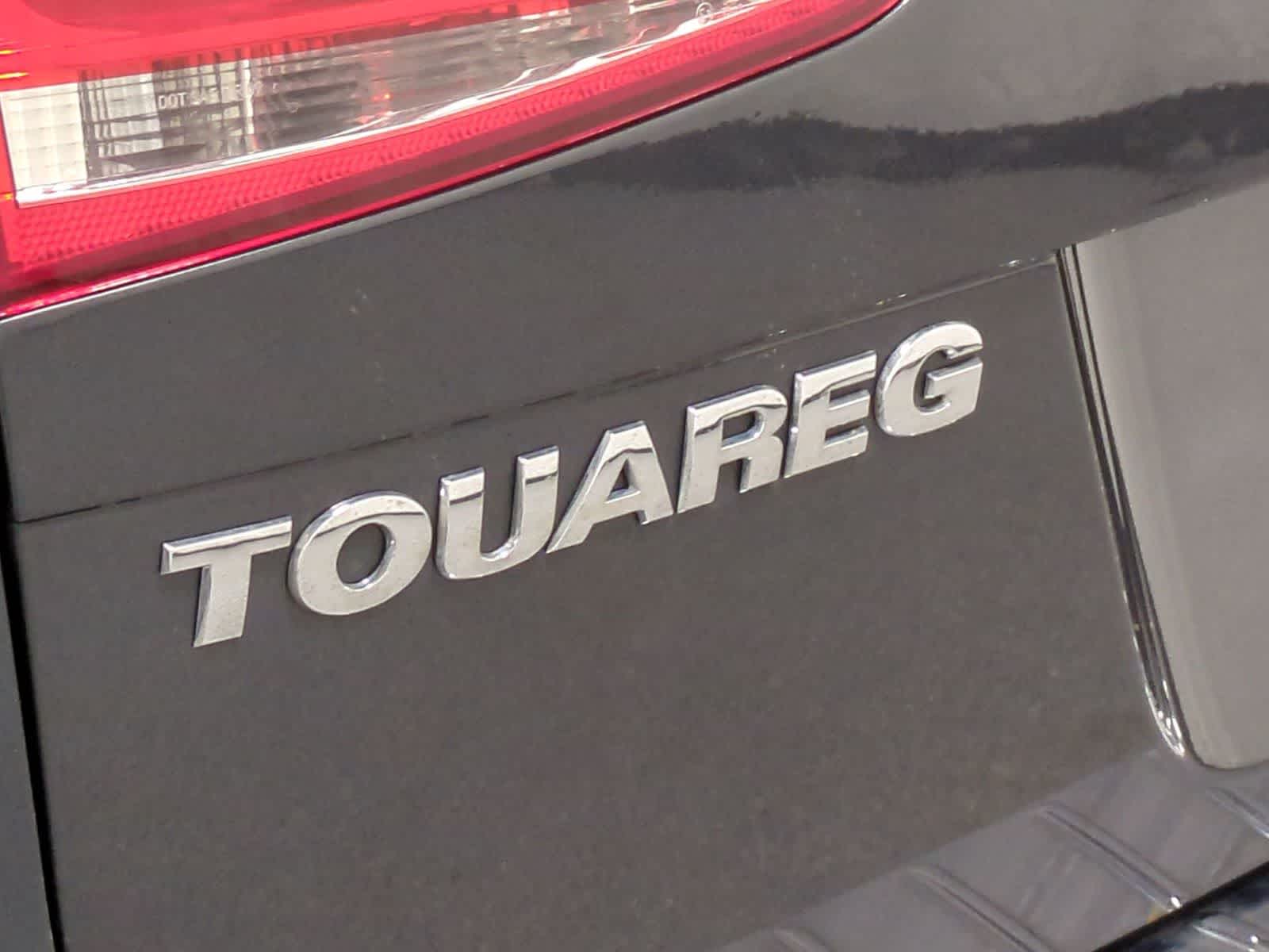 Thumbnail: 2014 Volkswagen Touareg - 13