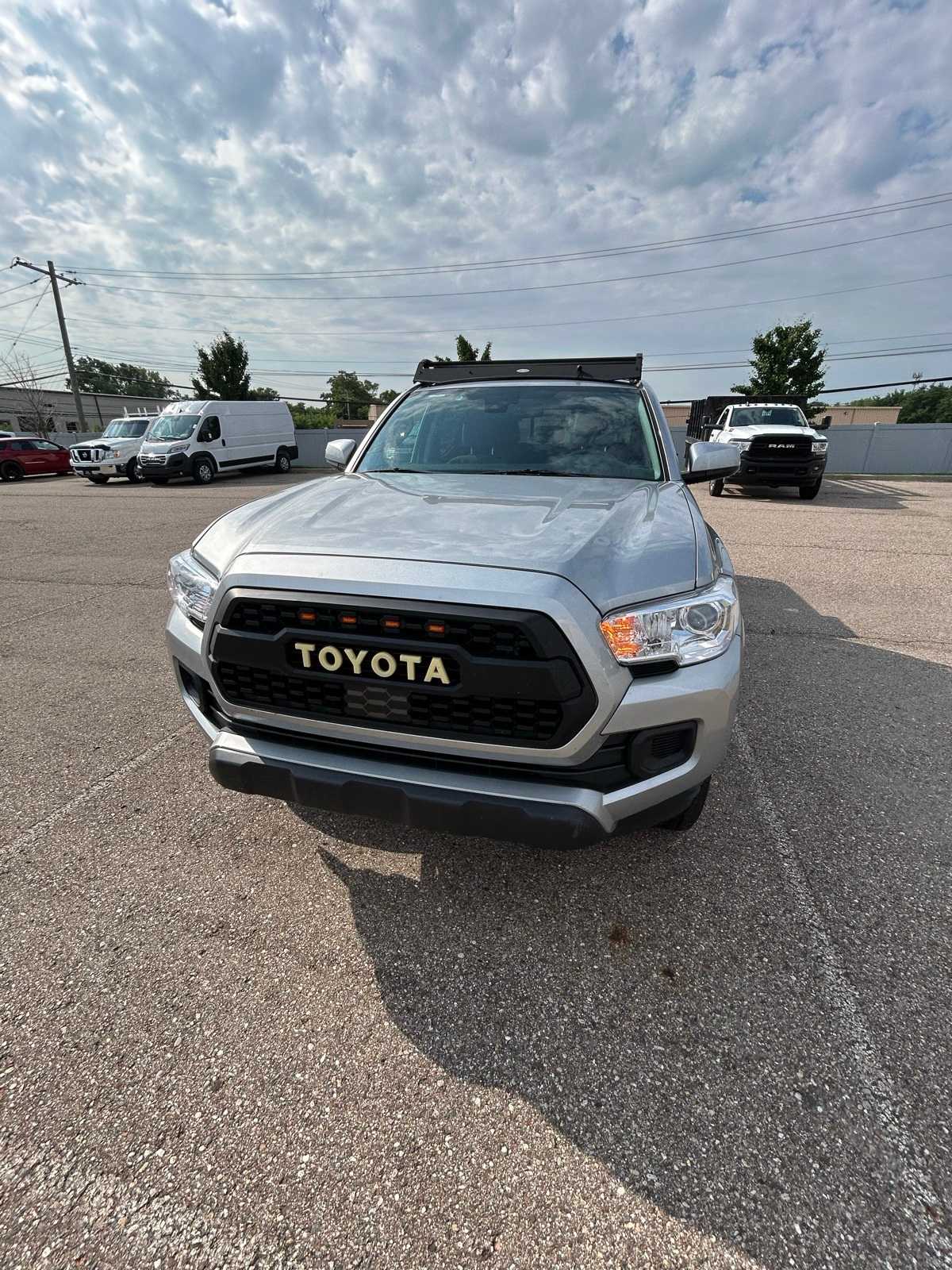 Thumbnail: 2023 Toyota Tacoma - 4