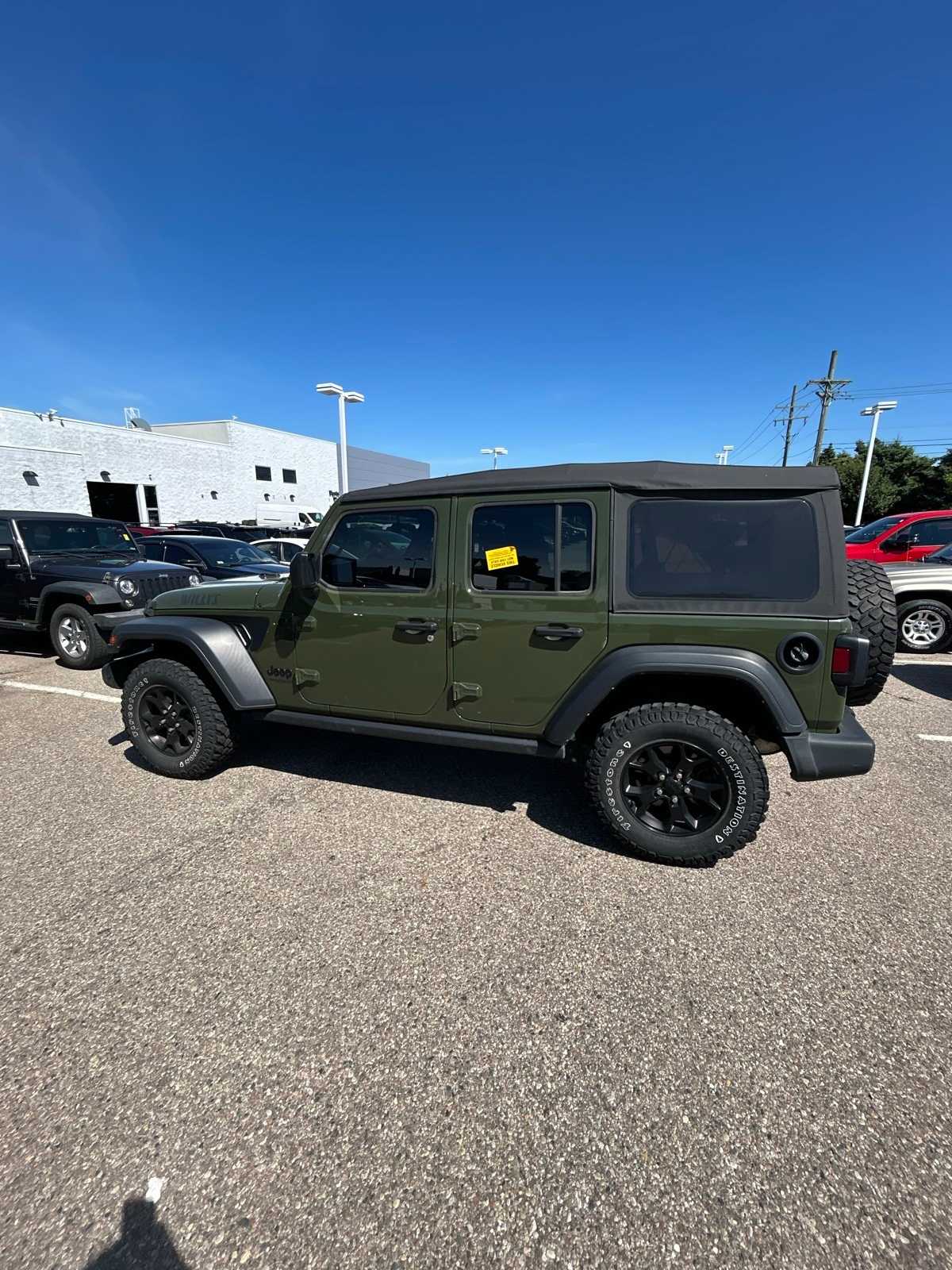 Thumbnail: 2021 Jeep Wrangler - 29
