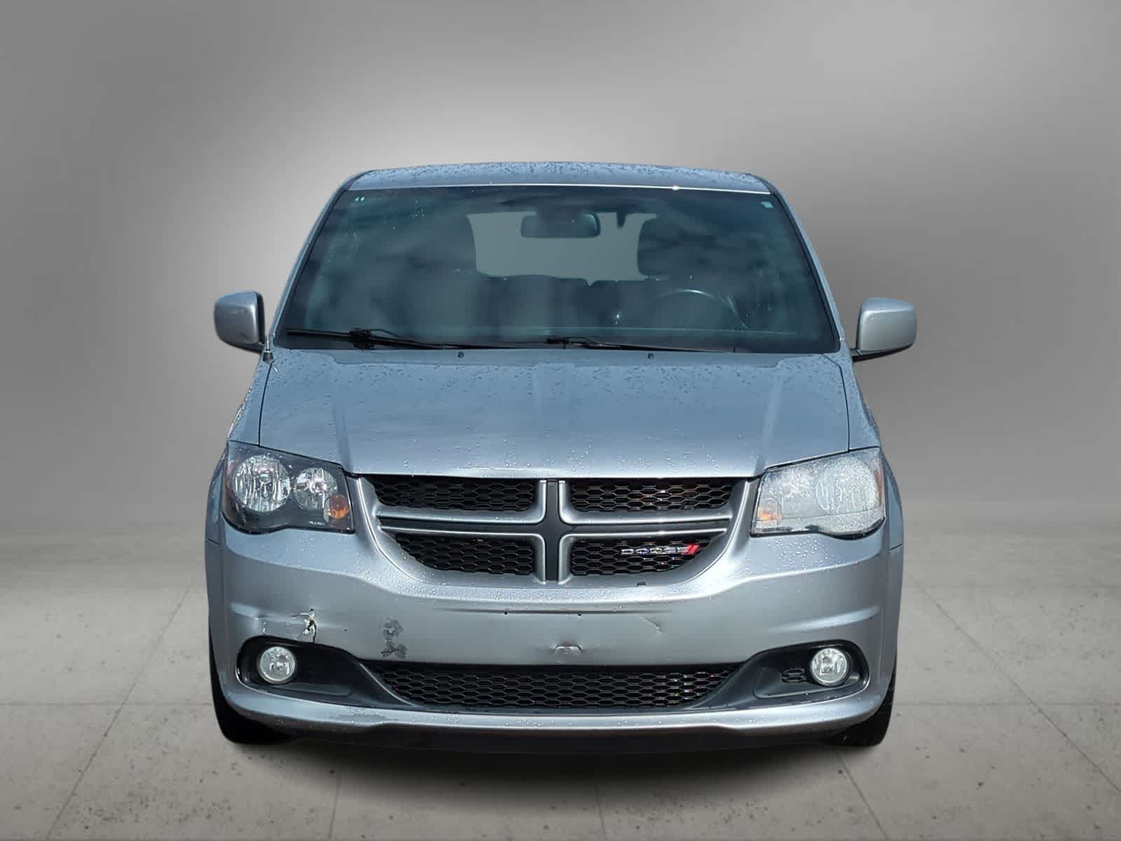 Thumbnail: 2019 Dodge Grand Caravan - 3