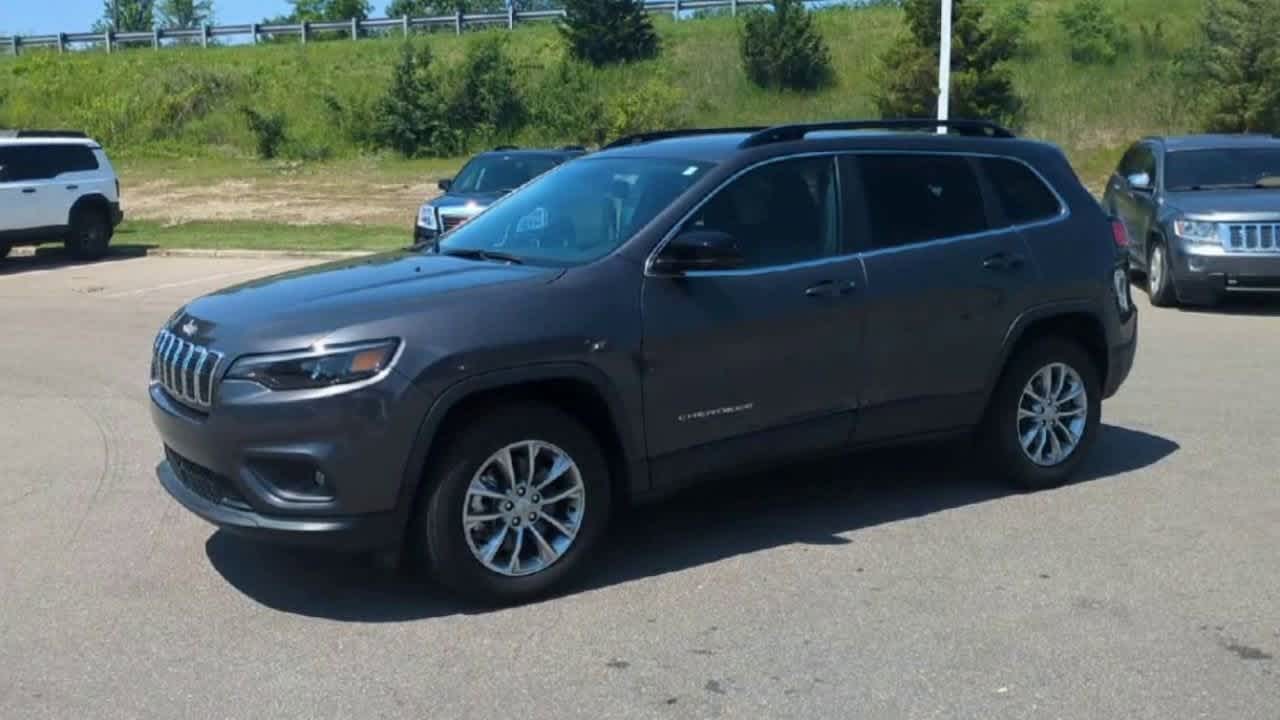 2022 Jeep Cherokee Latitude Lux photo 3
