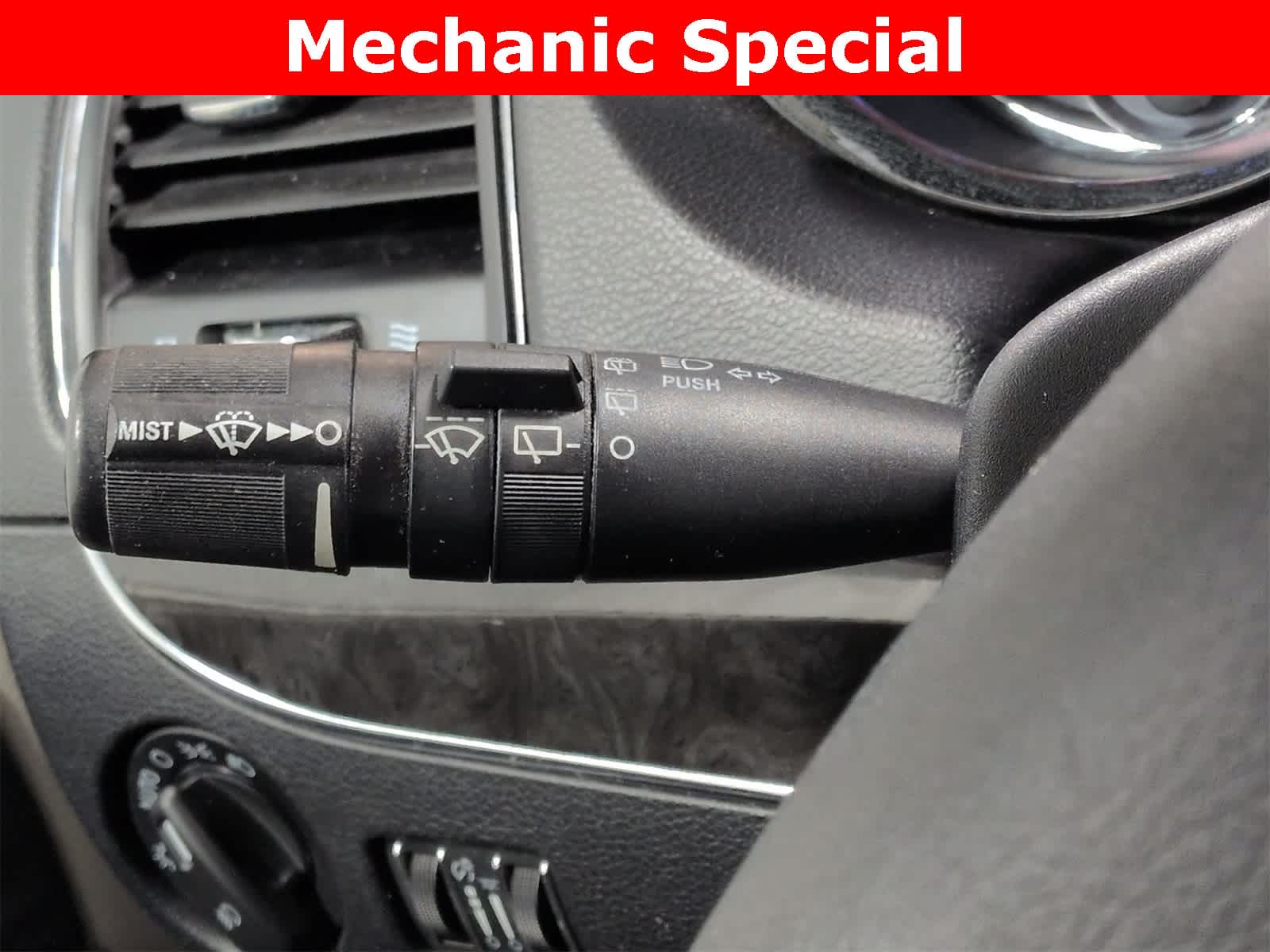 Thumbnail: 2012 Chrysler Town & Country - 26