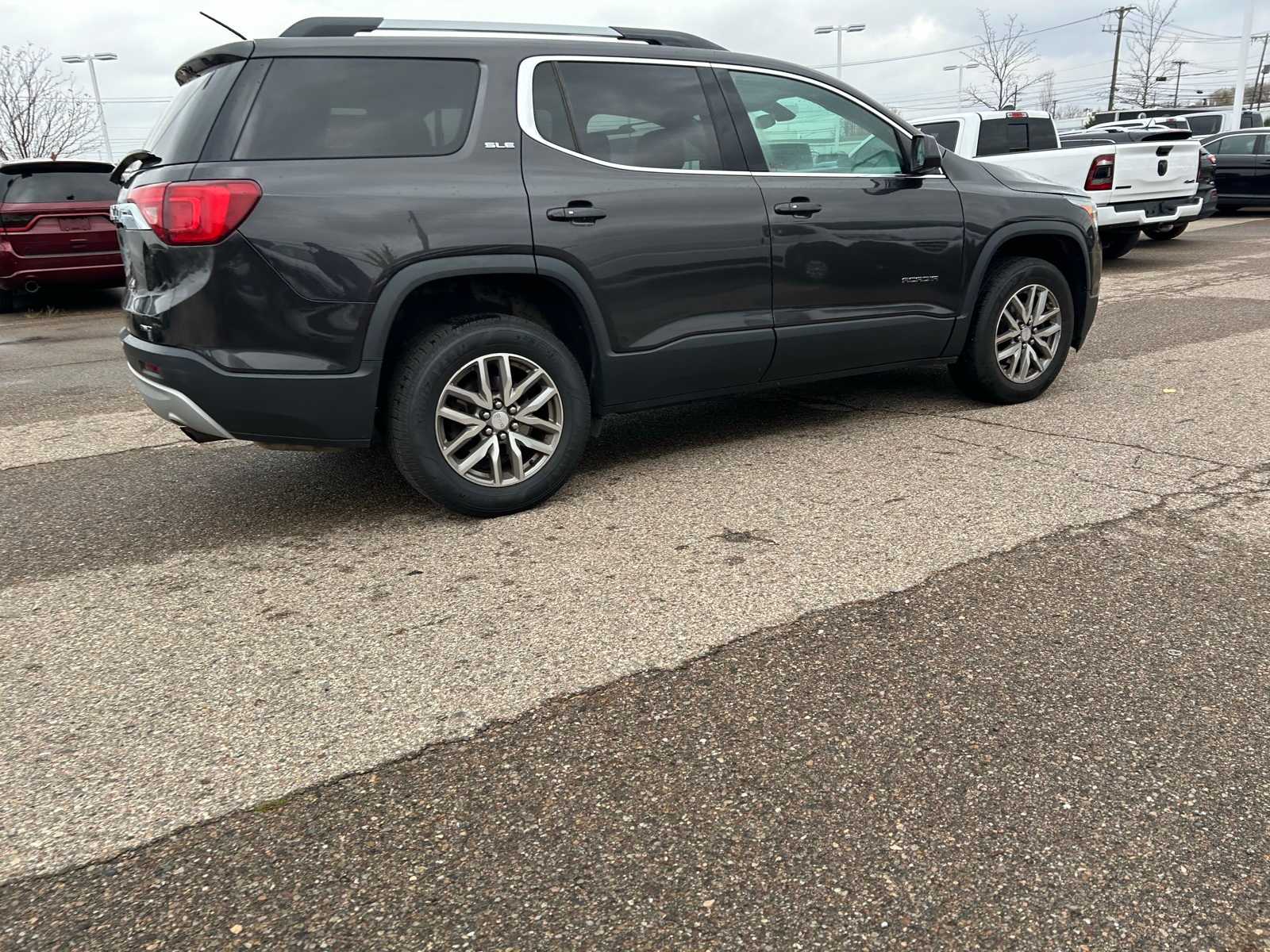 Thumbnail: 2017 GMC Acadia - 16