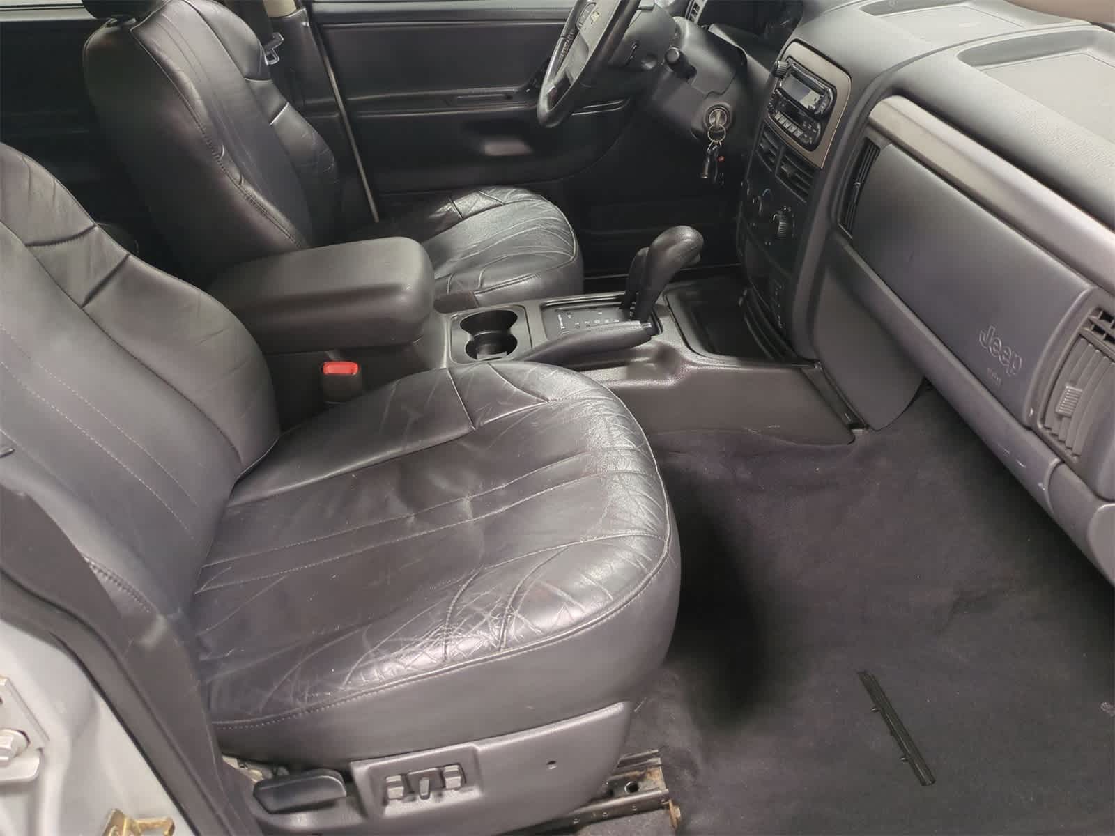 Thumbnail: 2004 Jeep Grand Cherokee - 20
