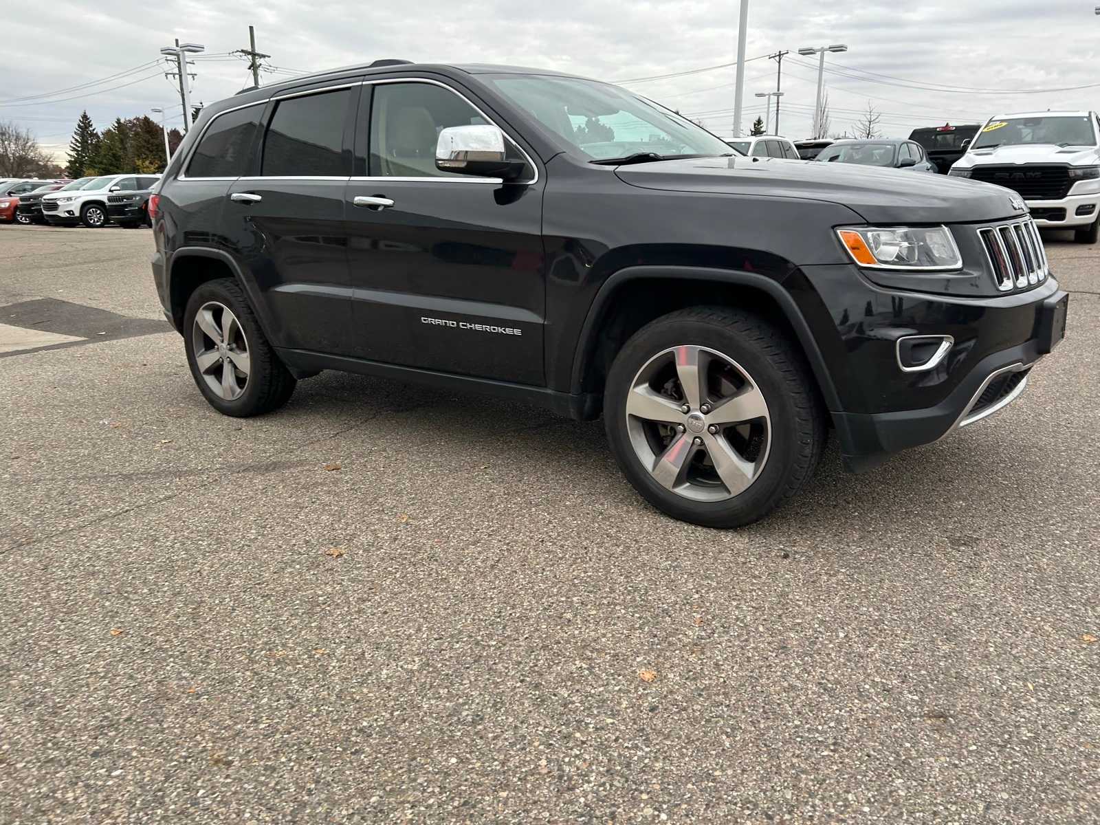 Thumbnail: 2015 Jeep Grand Cherokee - 7