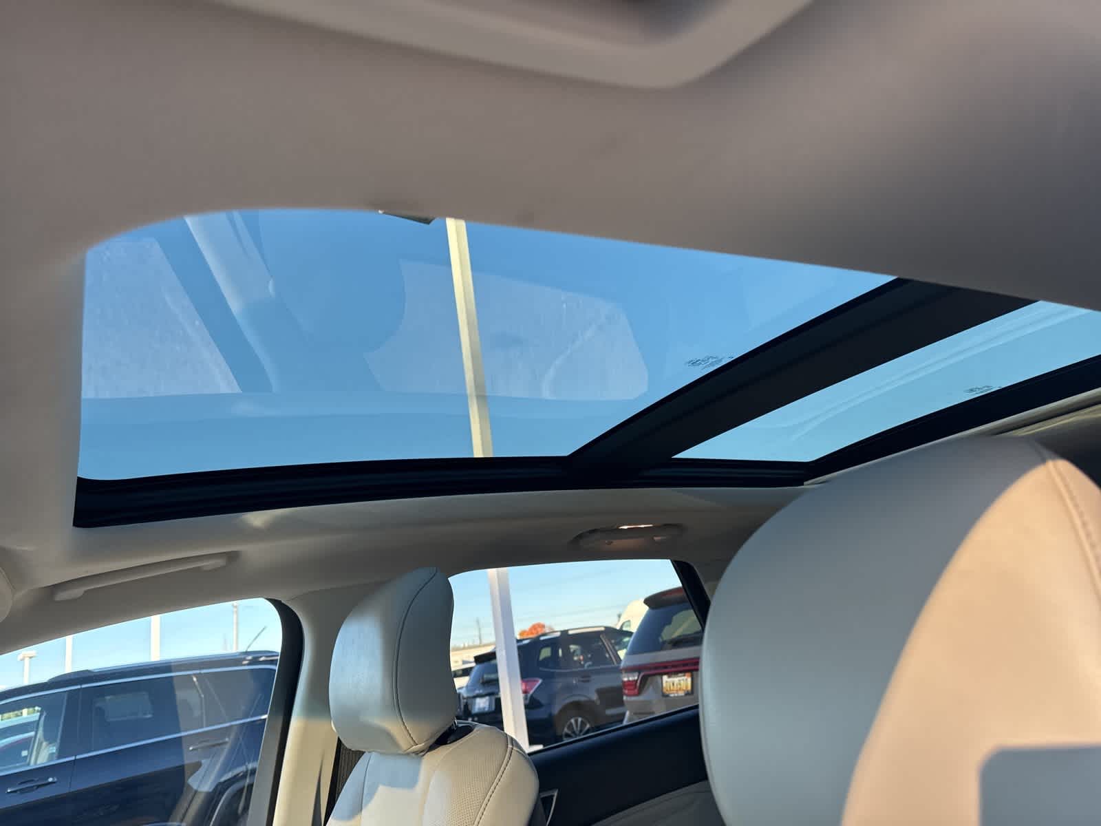 Thumbnail: 2016 Ford Edge - 25