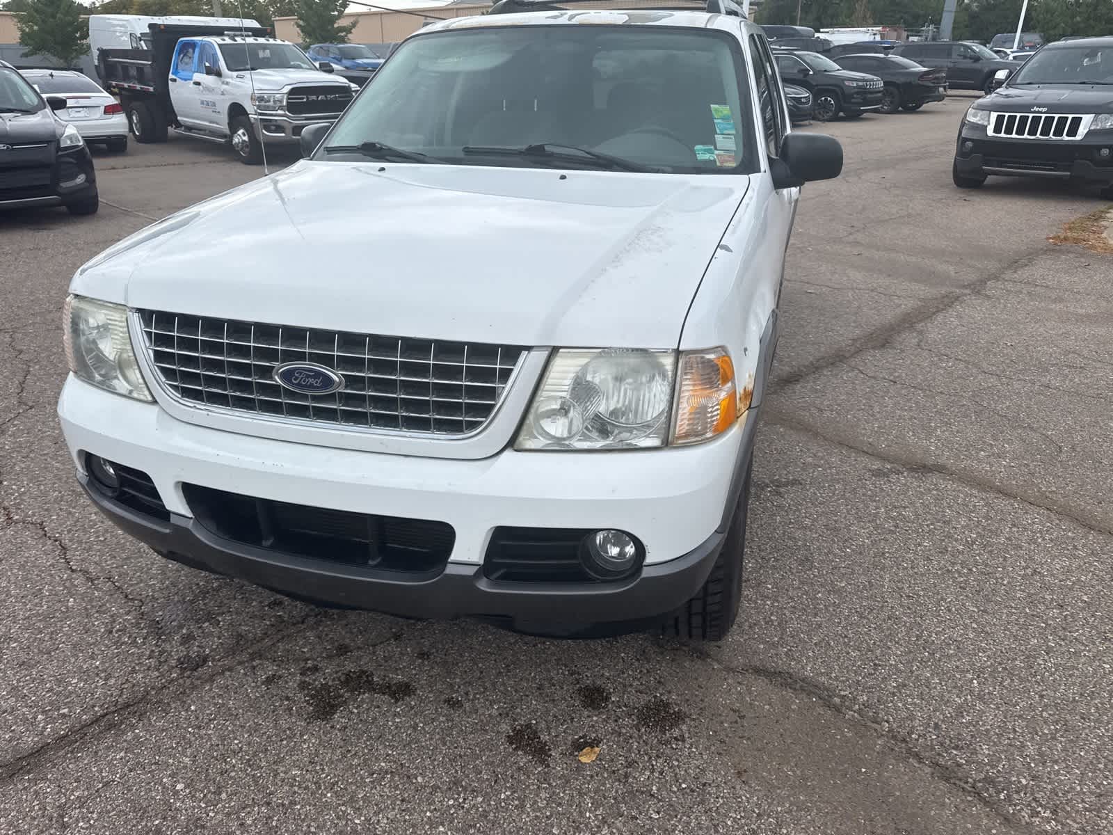 Thumbnail: 2005 Ford Explorer - 3