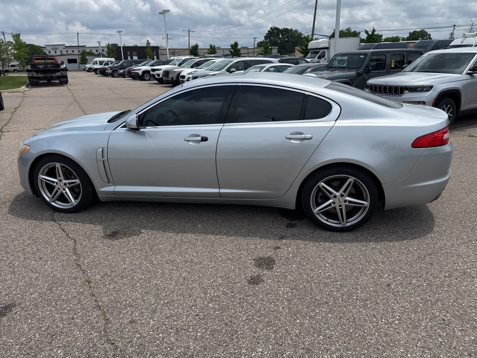 Thumbnail: 2011 Jaguar XF - 23