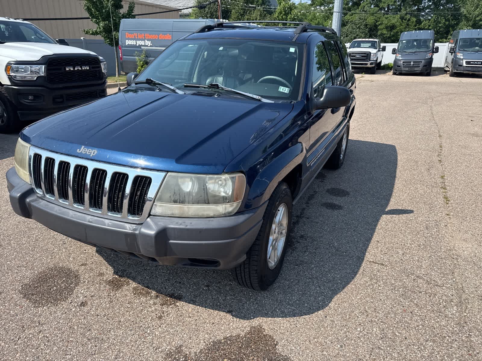 Thumbnail: 2003 Jeep Grand Cherokee - 2