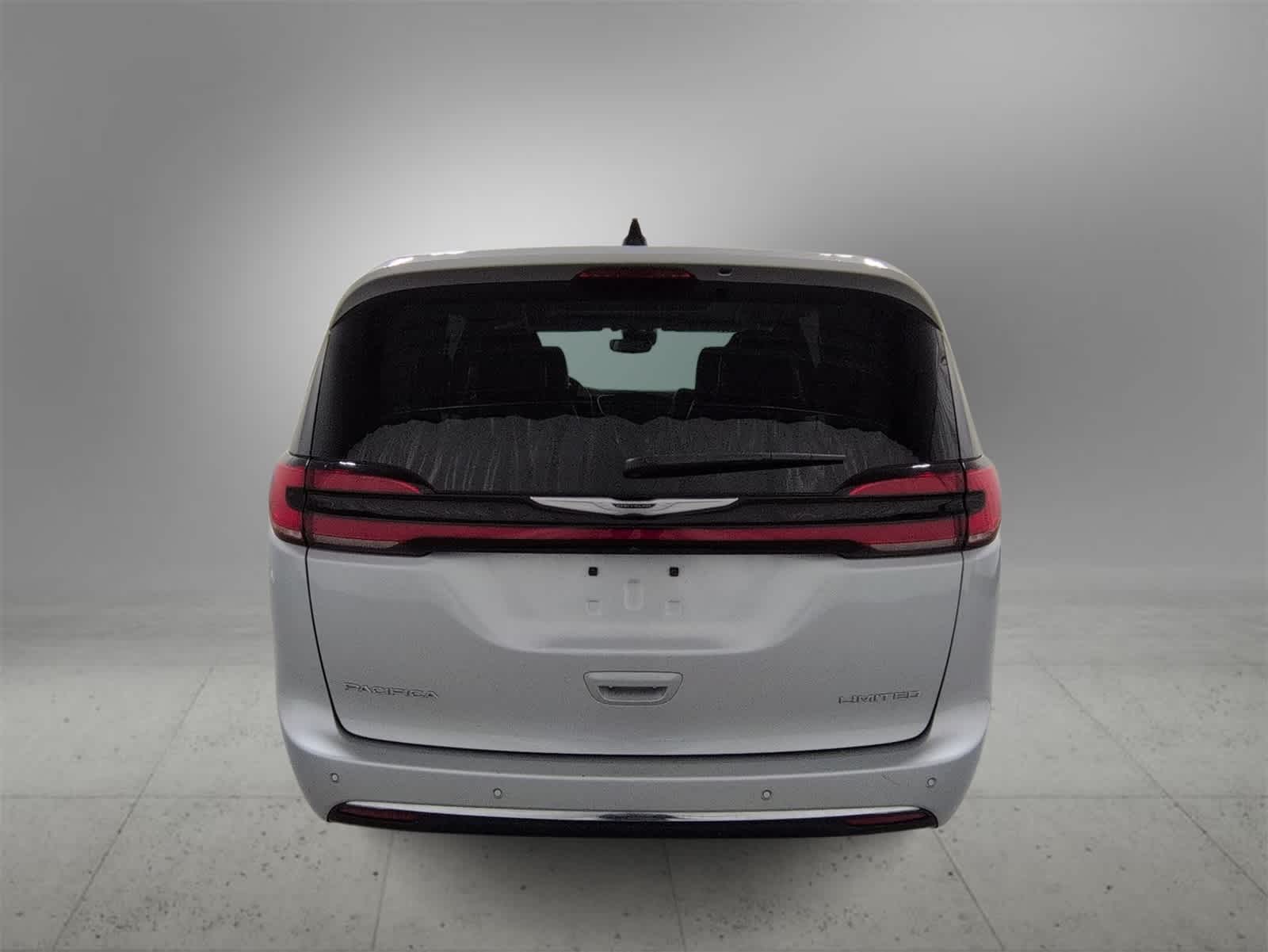 Thumbnail: 2024 Chrysler Pacifica - 7
