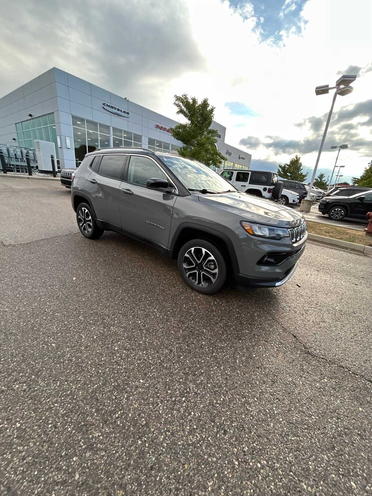 Thumbnail: 2022 Jeep Compass - 10