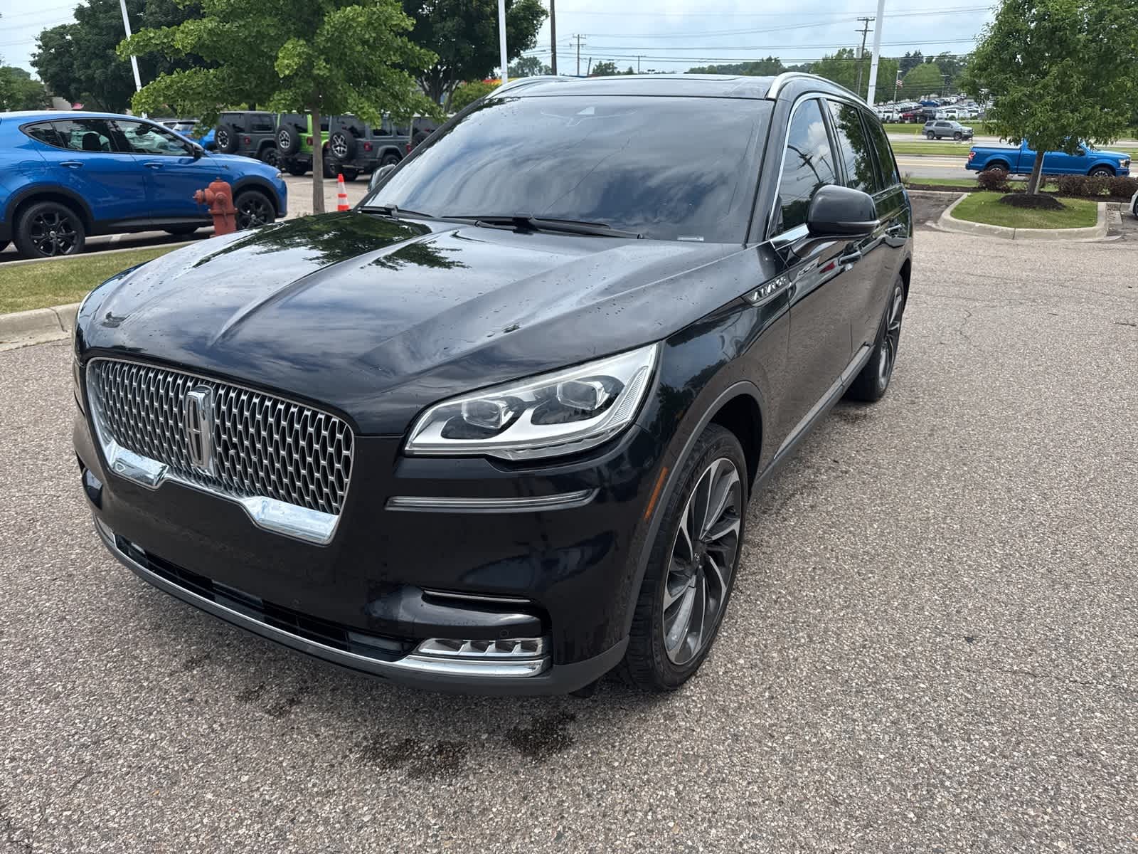 Thumbnail: 2020 Lincoln Aviator - 1