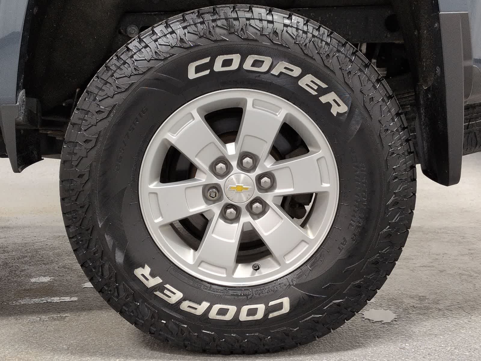Thumbnail: 2019 Chevrolet Colorado - 13