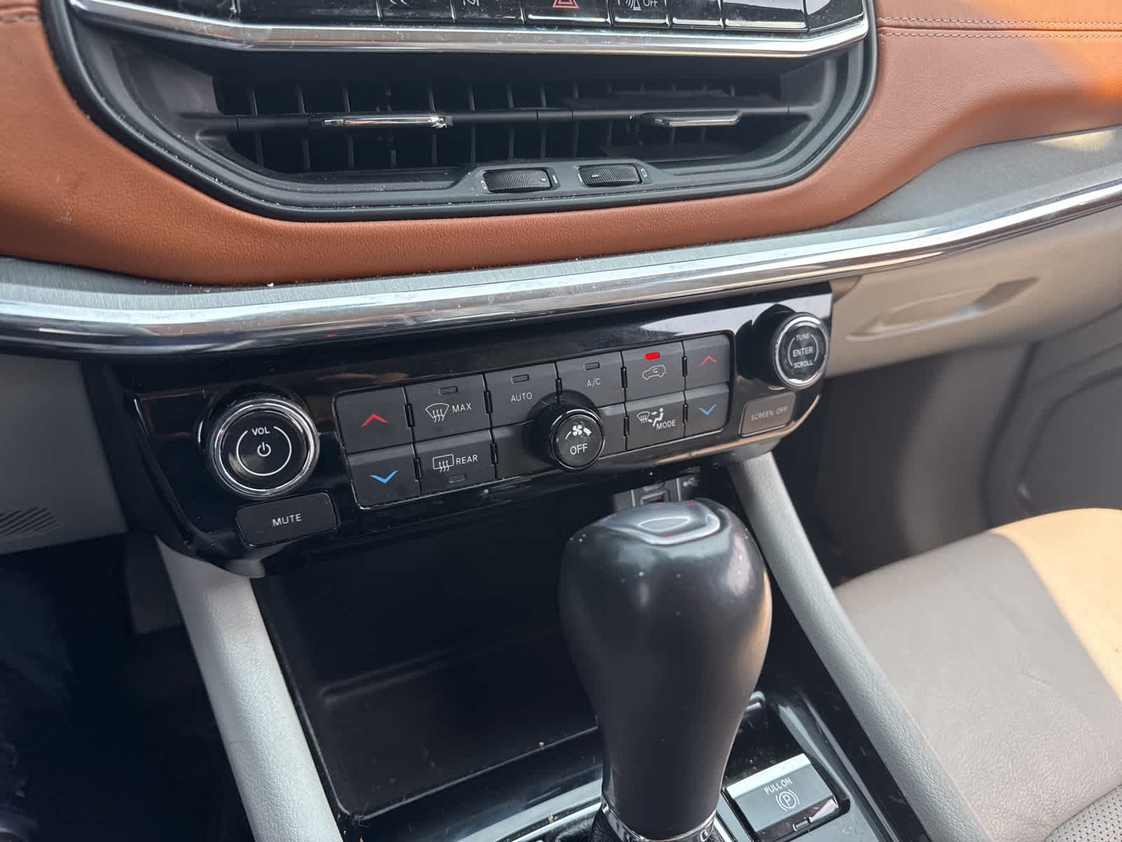 2022 Jeep Compass Limited 32