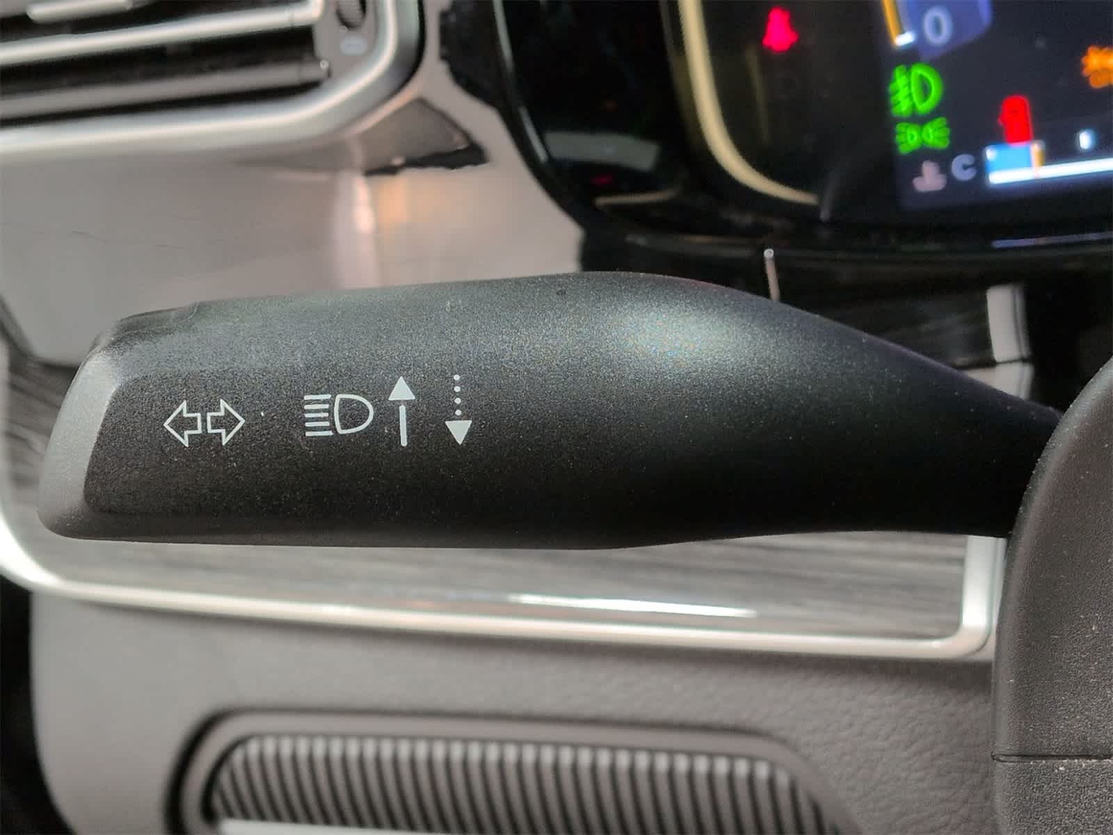 Thumbnail: 2022 Jeep Wagoneer - 29