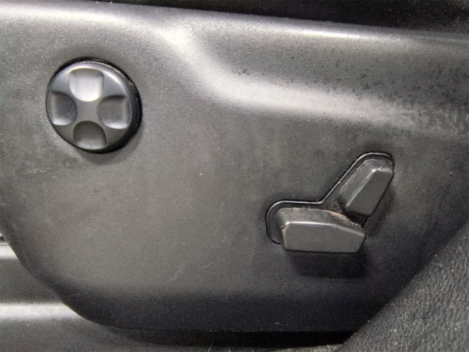 Thumbnail: 2021 Jeep Grand Cherokee - 18