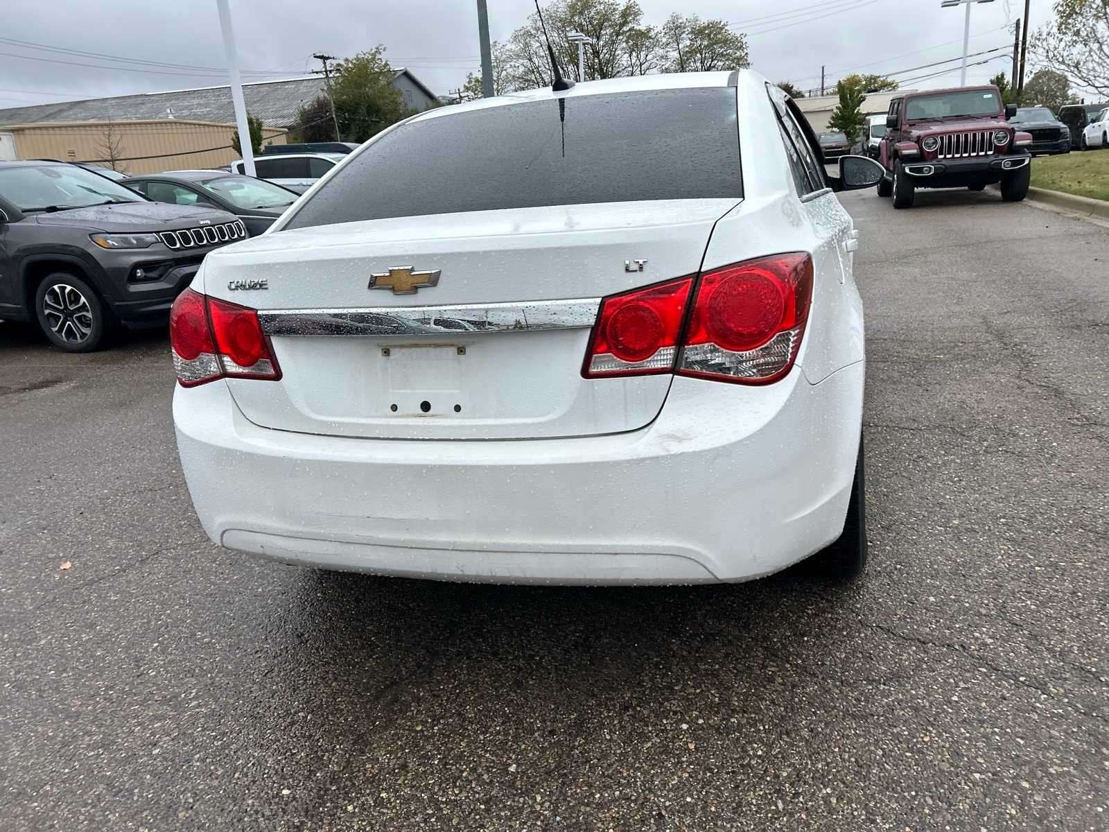 Thumbnail: 2012 Chevrolet Cruze - 20