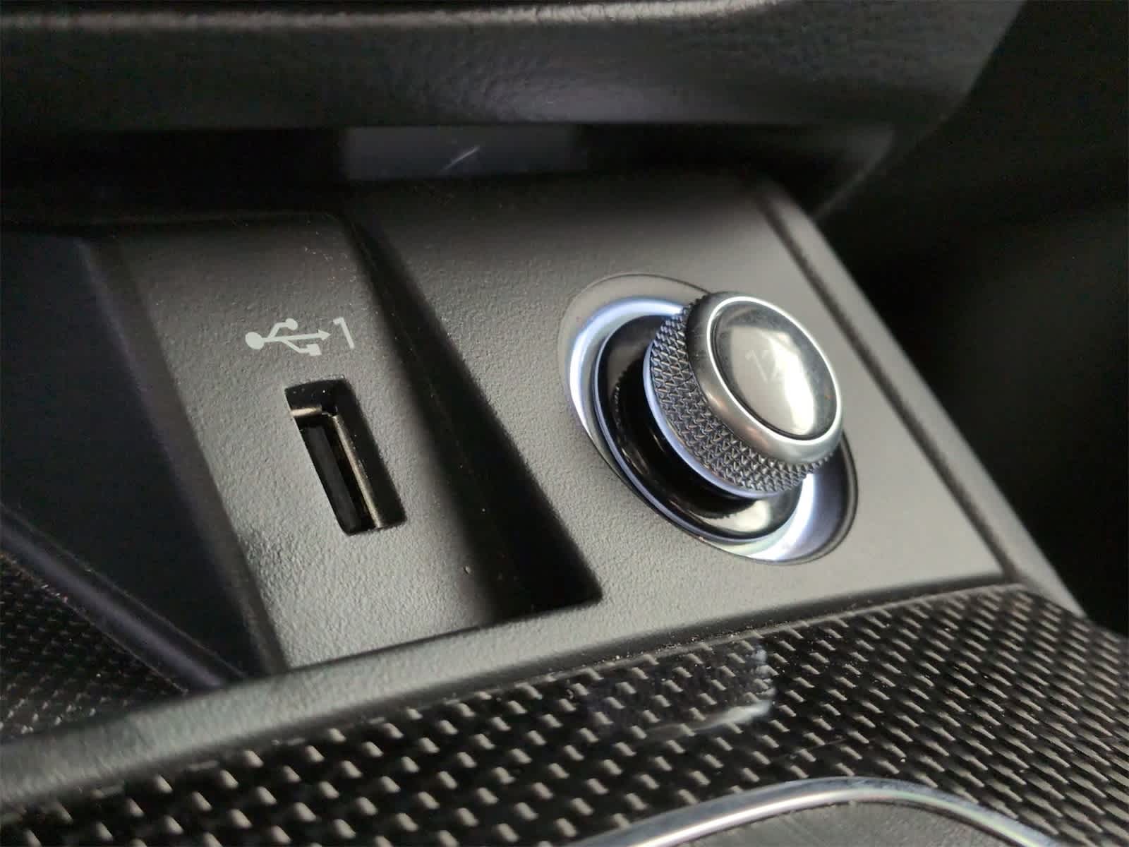 Thumbnail: 2019 Audi SQ5 - 34