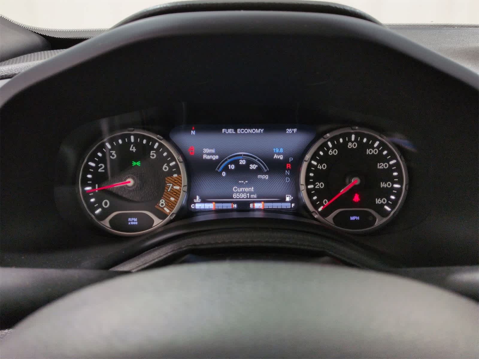 Thumbnail: 2019 Jeep Renegade - 33