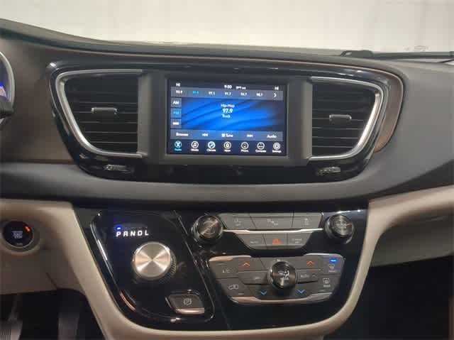 2018 Chrysler Pacifica Touring 28