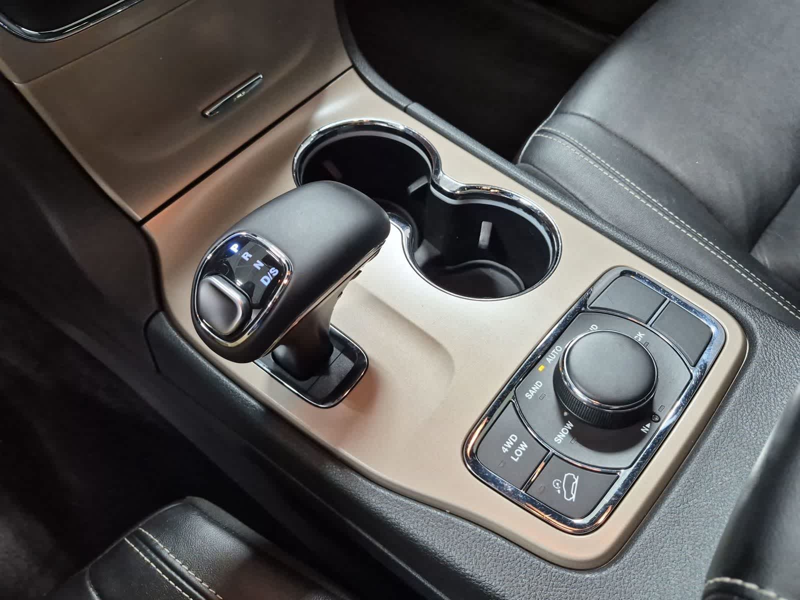 Thumbnail: 2014 Jeep Grand Cherokee - 40