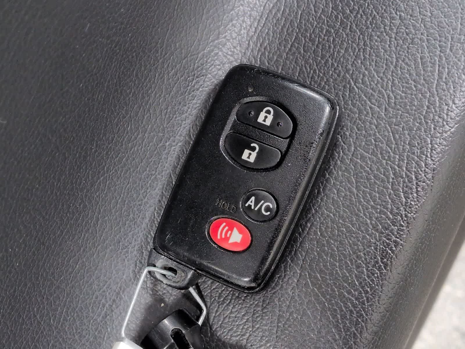 Thumbnail: 2012 Toyota Prius - 36