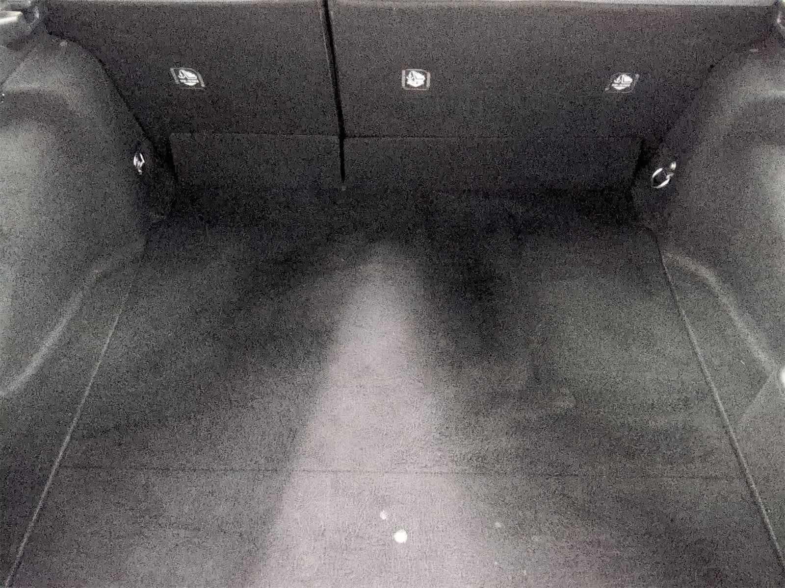 Thumbnail: 2023 Toyota Prius - 33